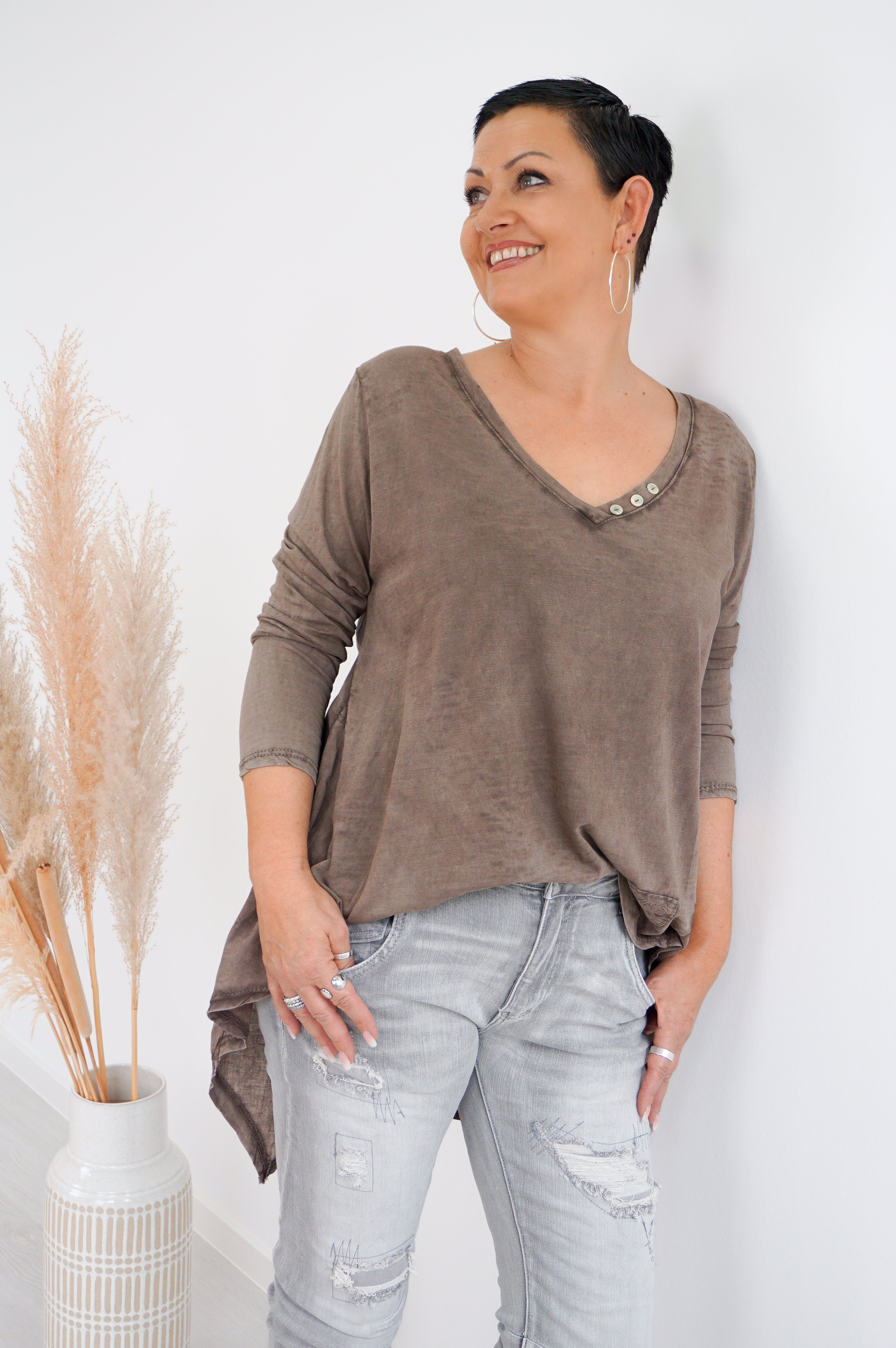 Langarmshirt mit verspieltem Schnitt, taupe