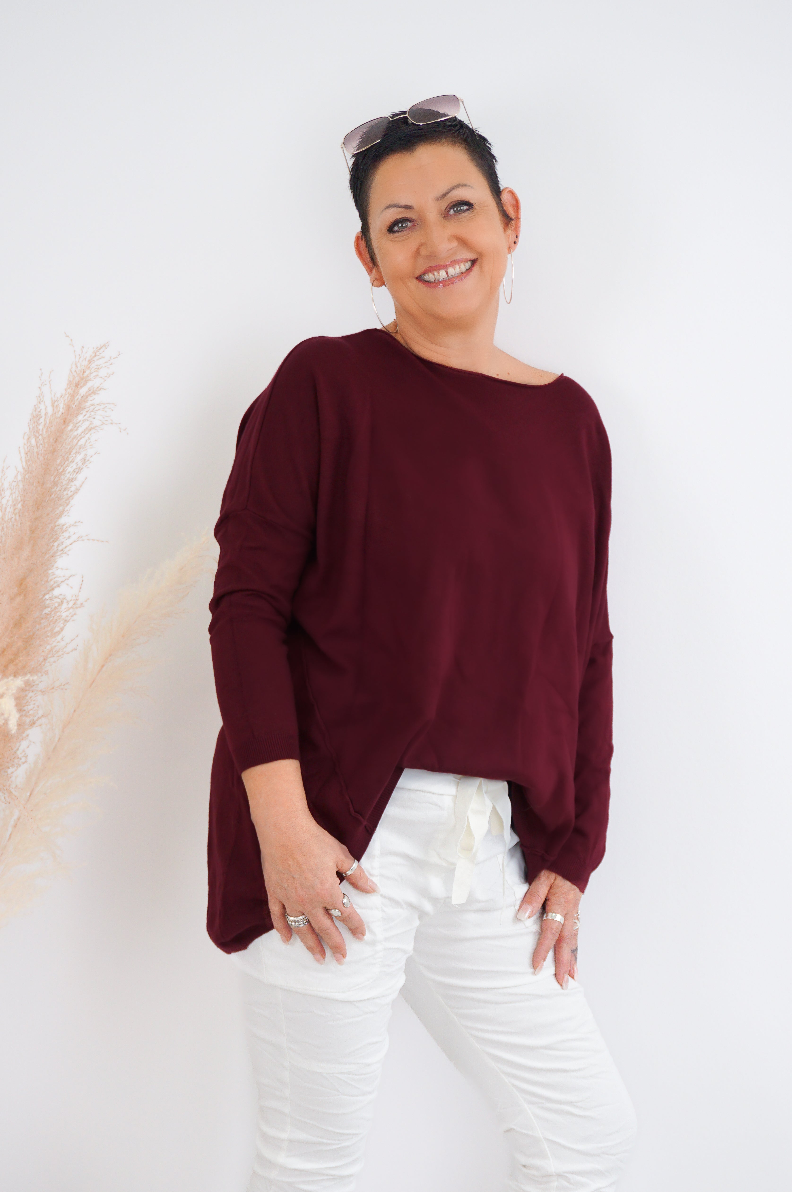 Weiter Feinstrickpulli, Bordeaux