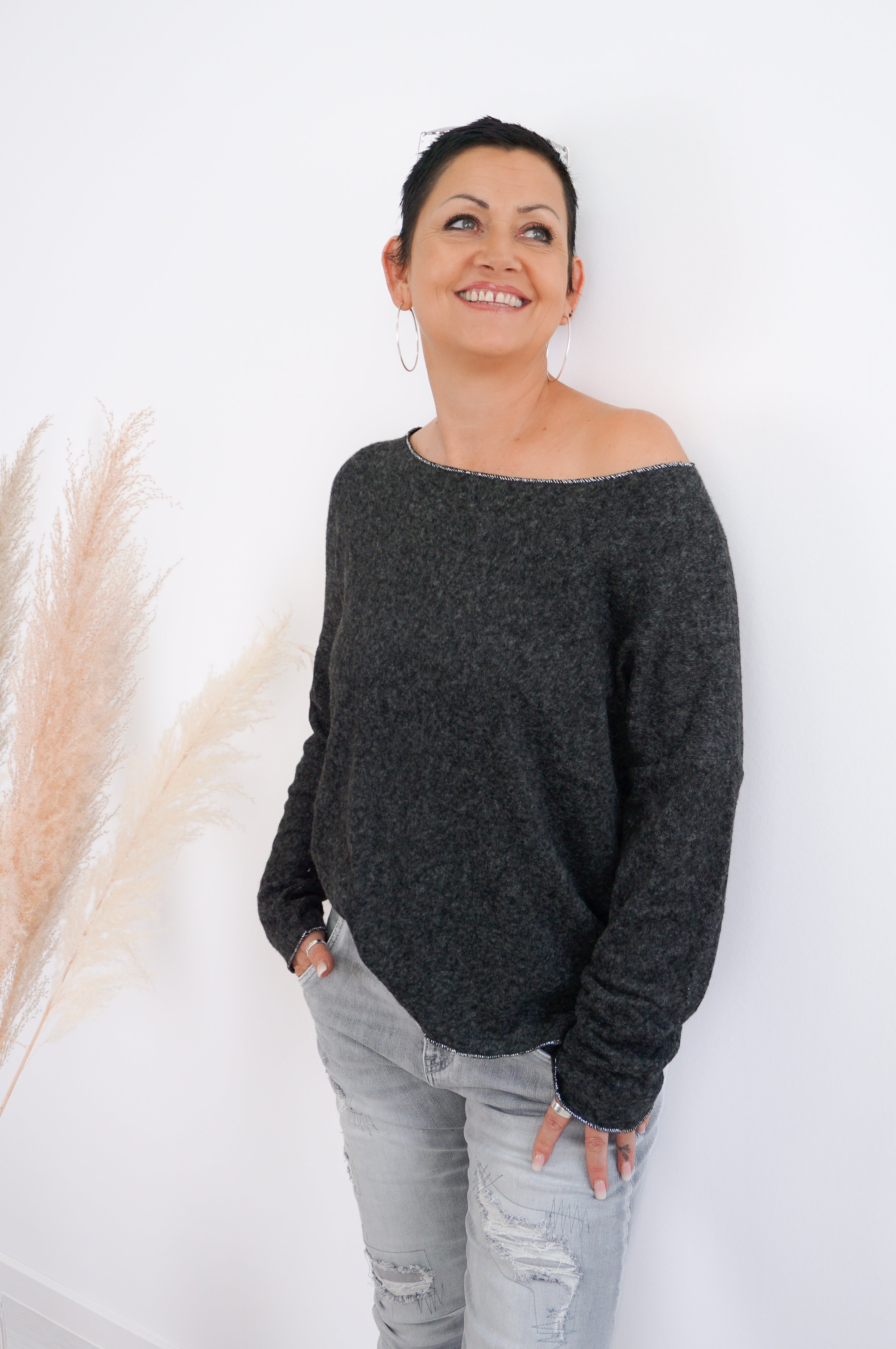Flauschiger Feinstrickpulli, anthrazit