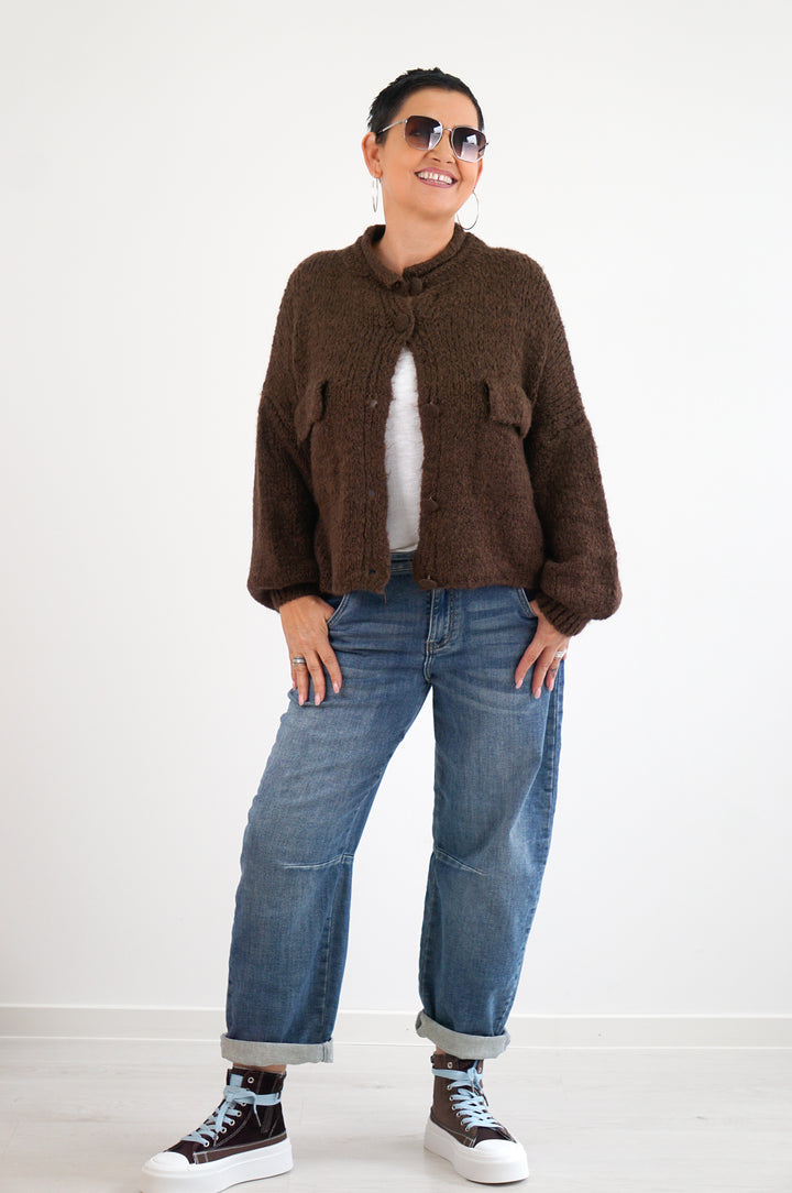 Strickjacke mit aufgesetzten Taschen, schokobraun