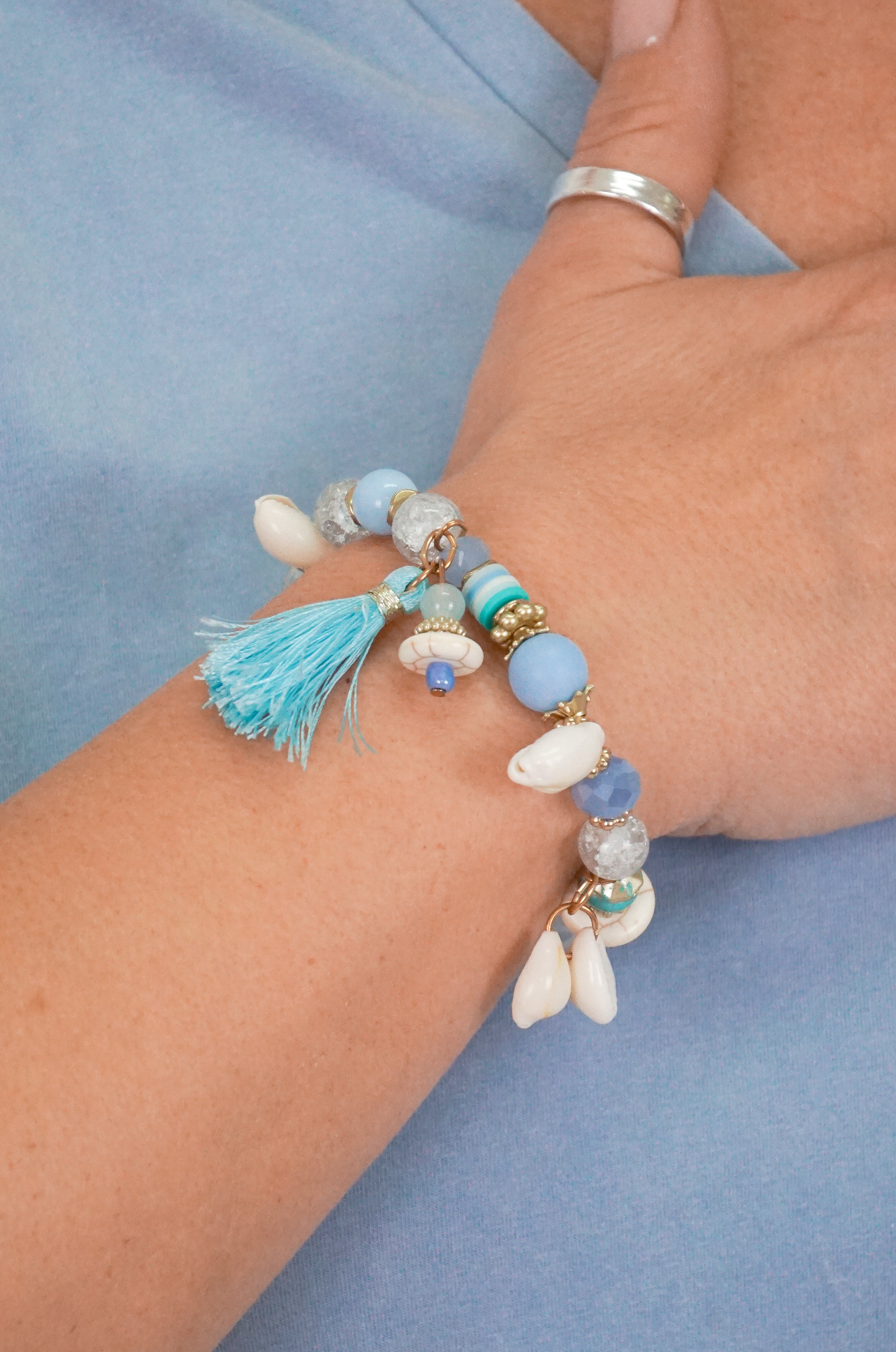 Verspieltes Perlenarmband , blau