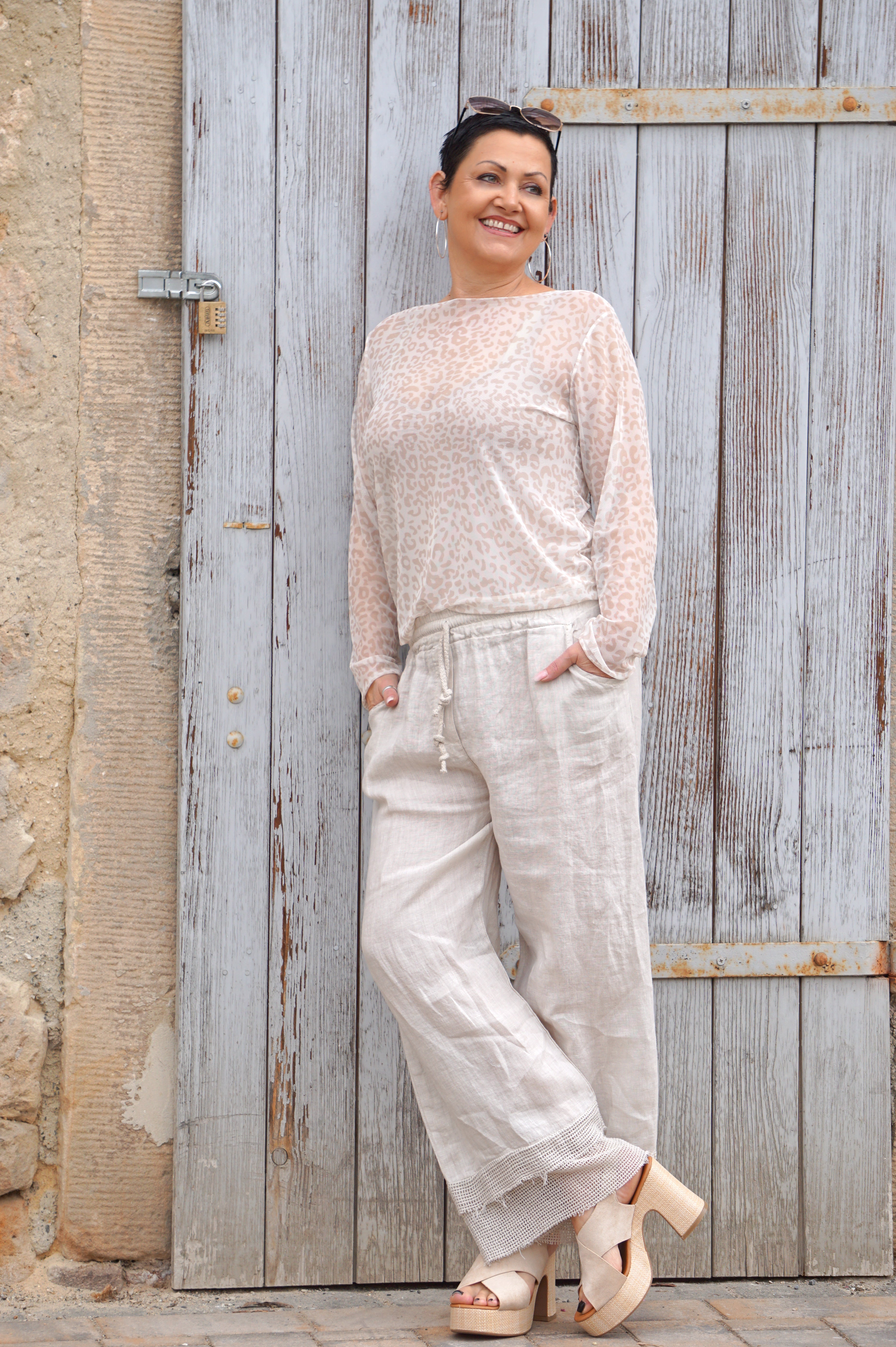 Leinenhose mit geradem Bein & Häkeldetails, beige