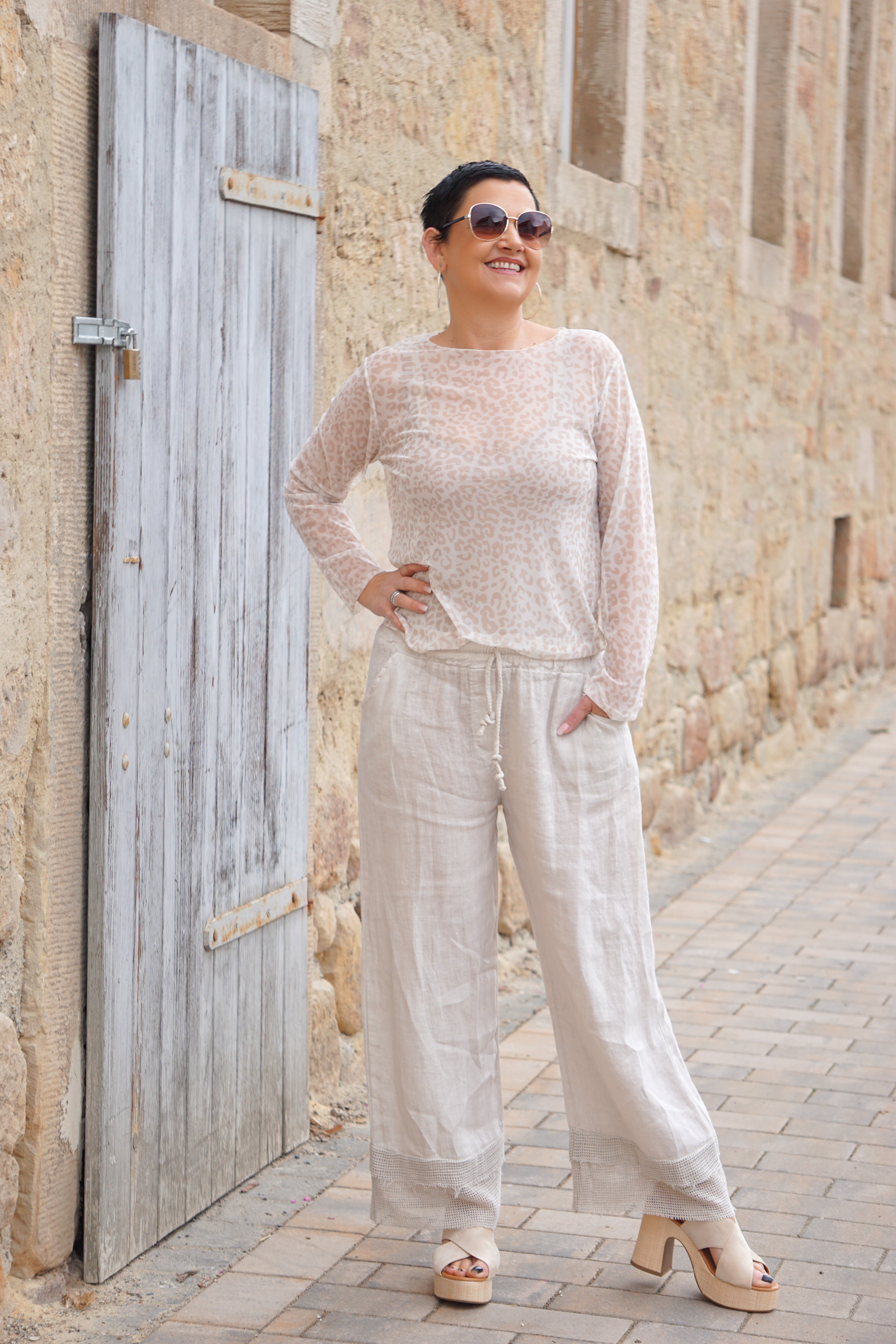 Leinenhose mit geradem Bein & Häkeldetails, beige