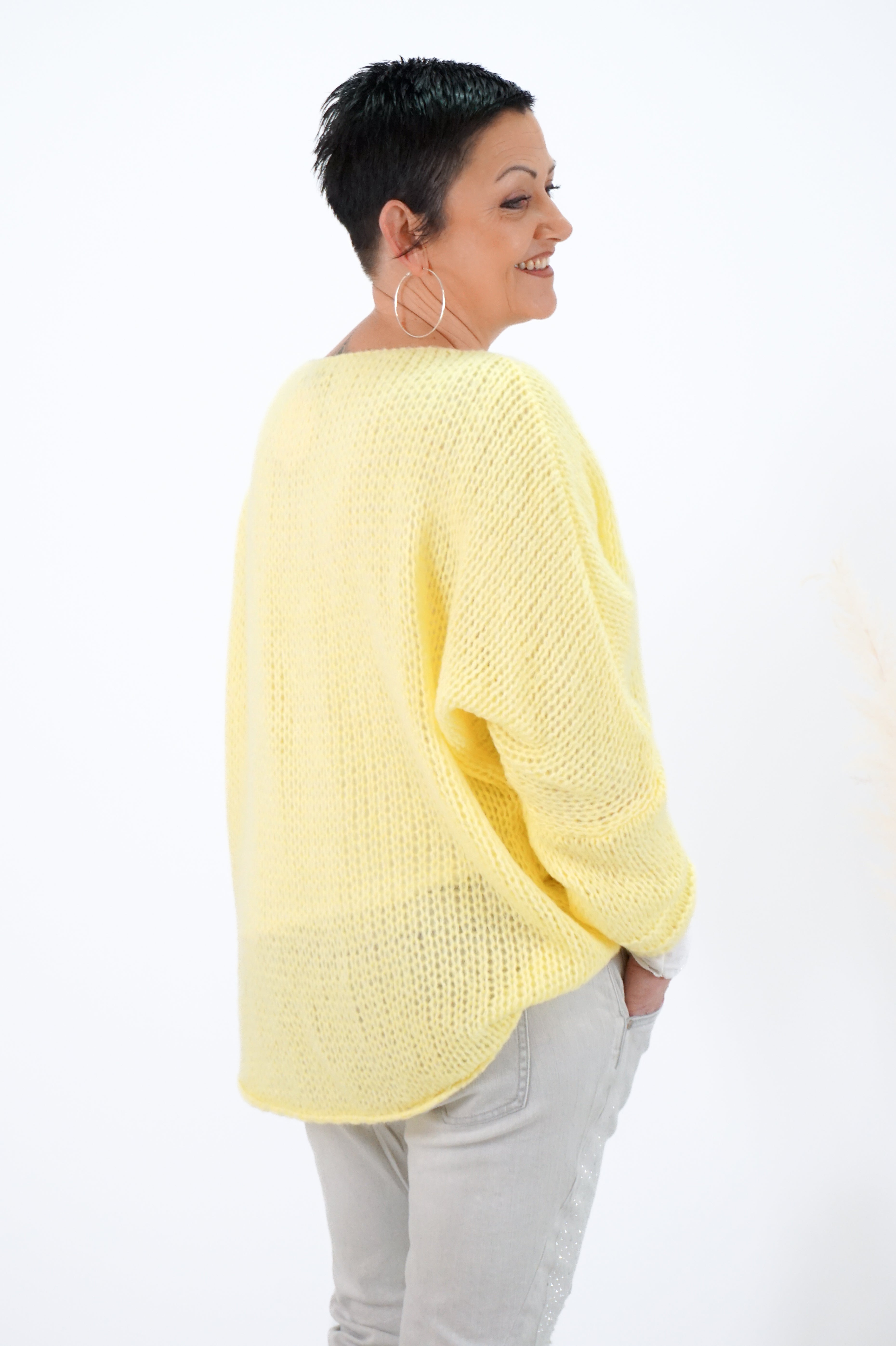 Basic Strickpulli, gelb