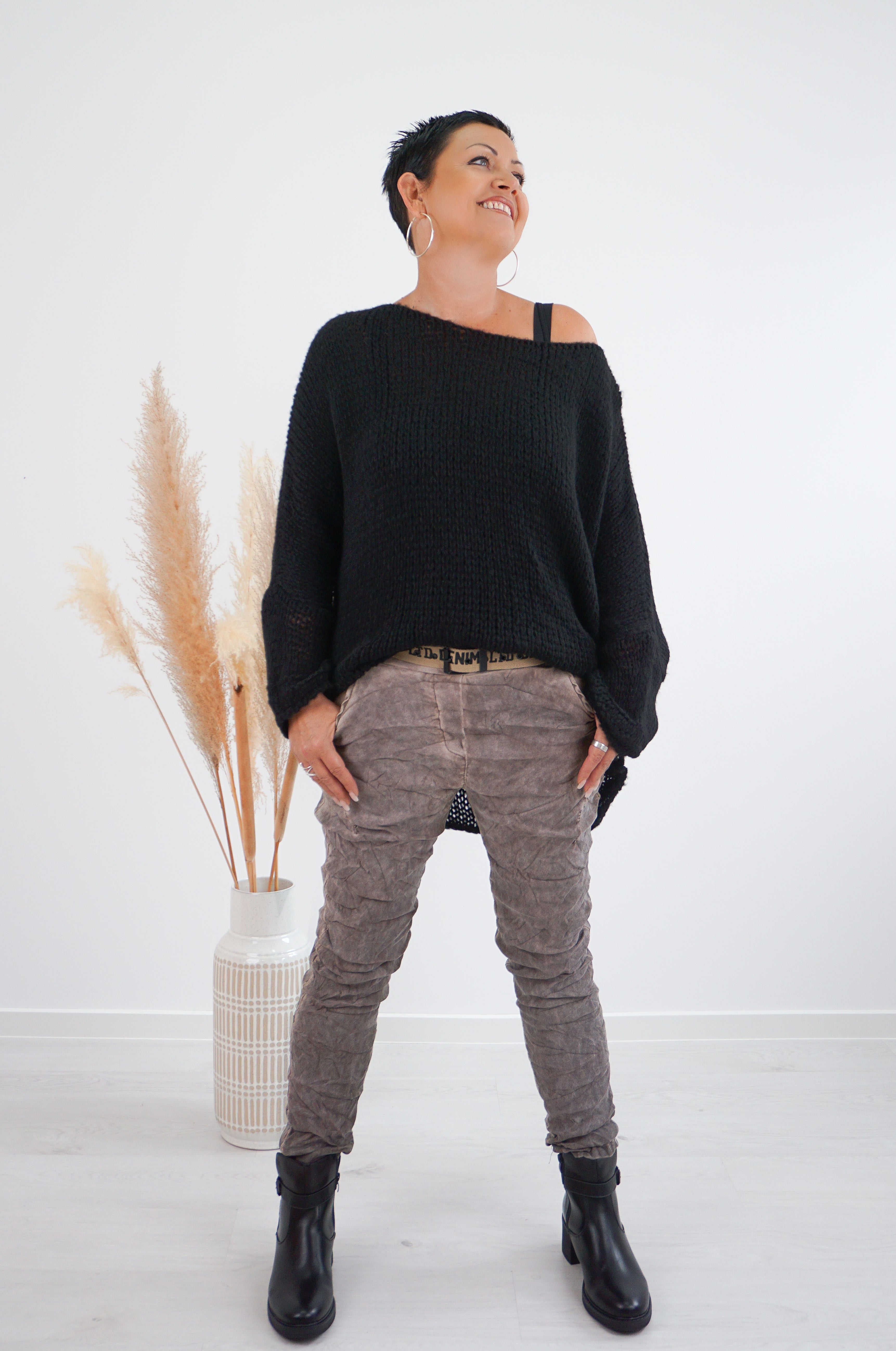 Basic Strickpulli, schwarz