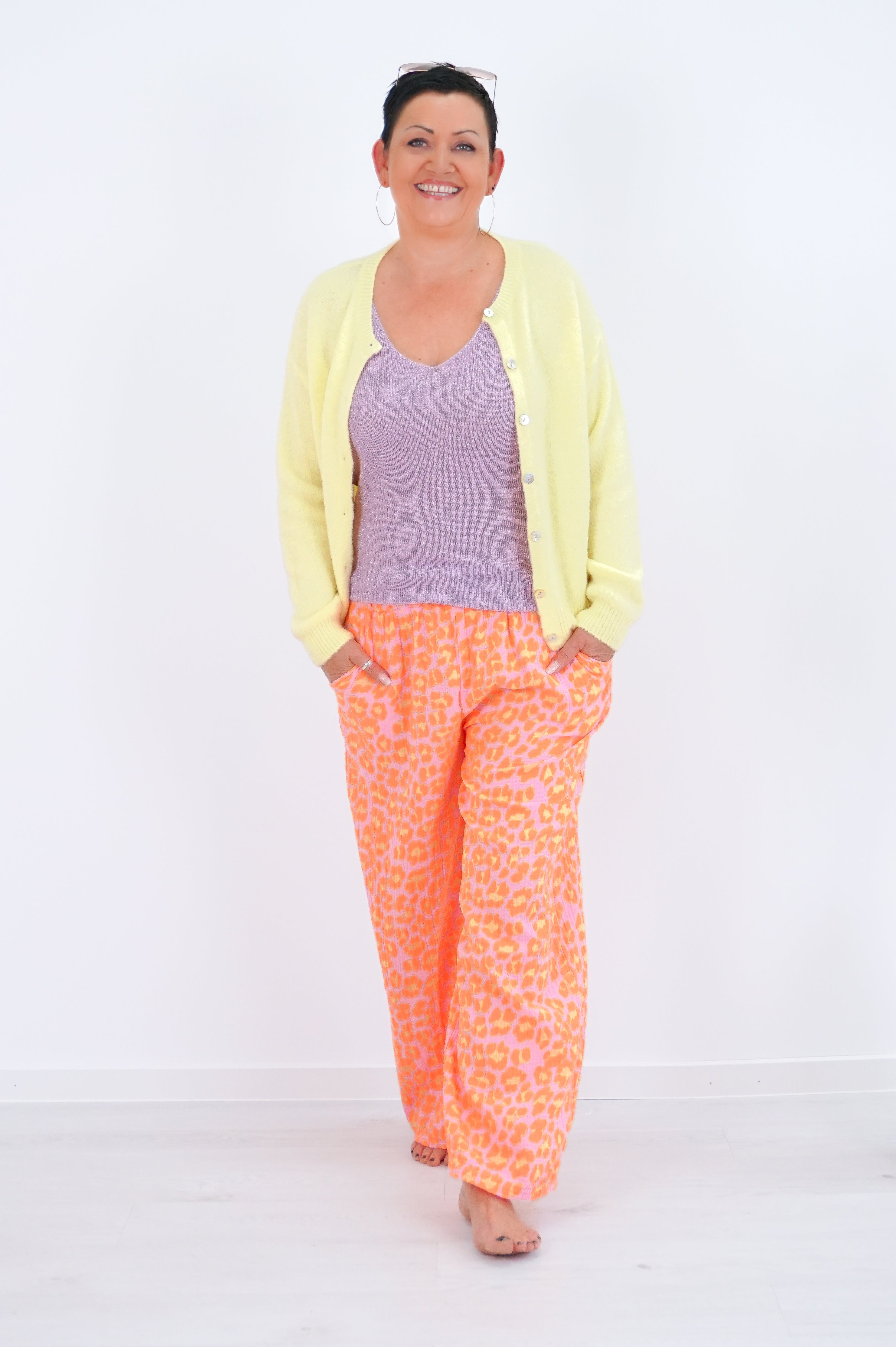 Kurze Strickjacke, pastellgelb