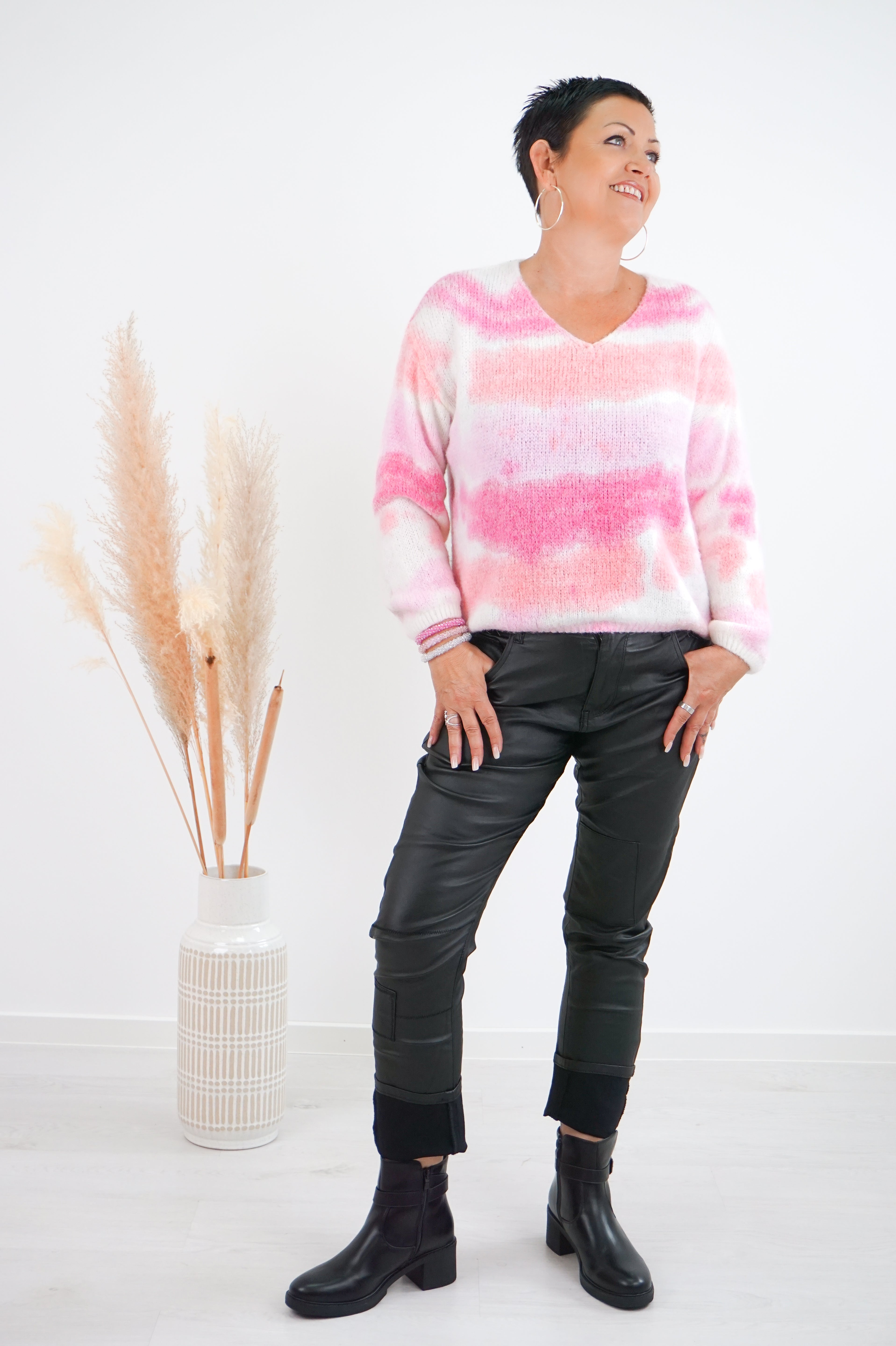 Strickpulli mit verspieltem Print, orange/rosa/pink