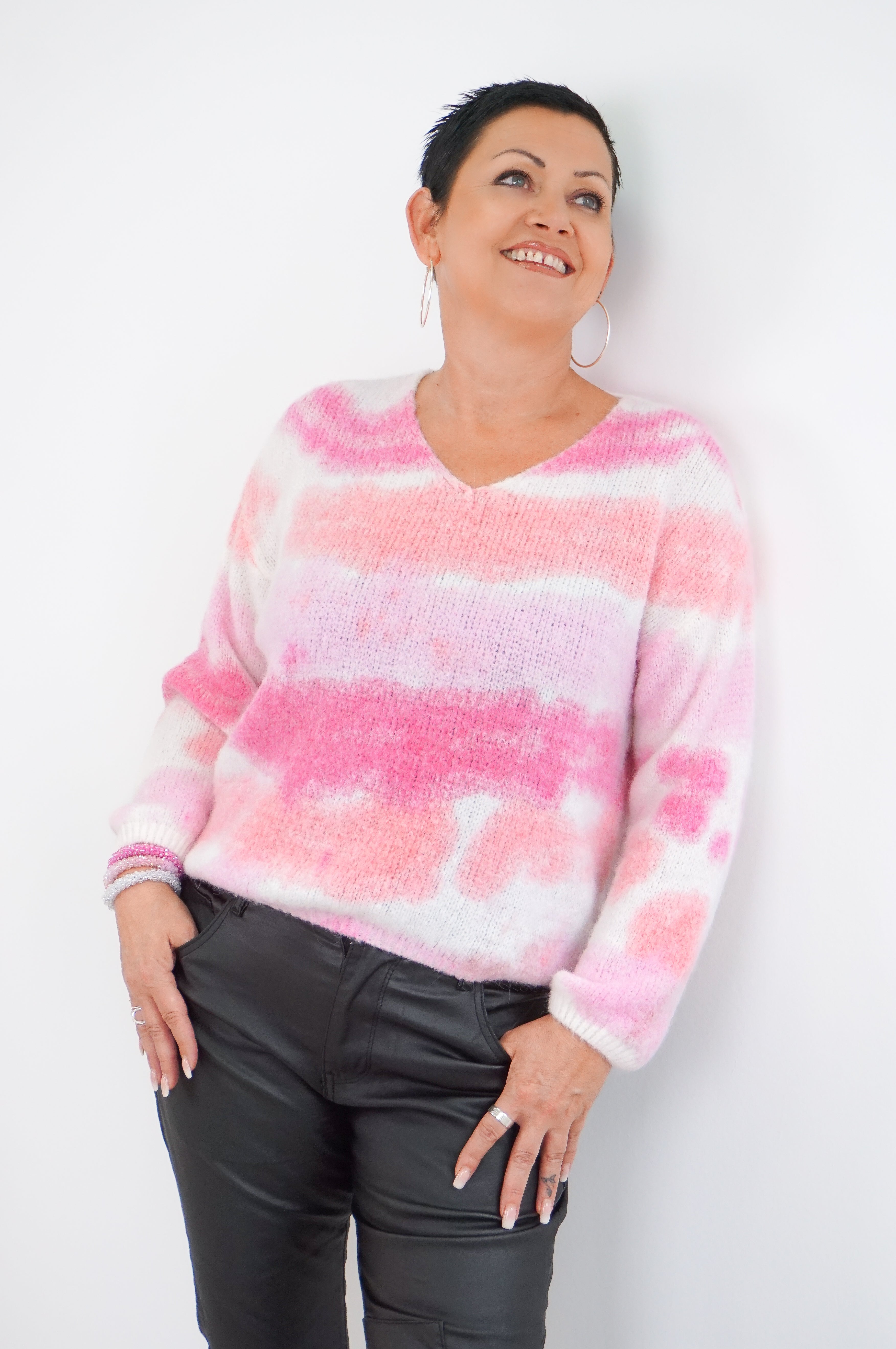 Strickpulli mit verspieltem Print, orange/rosa/pink