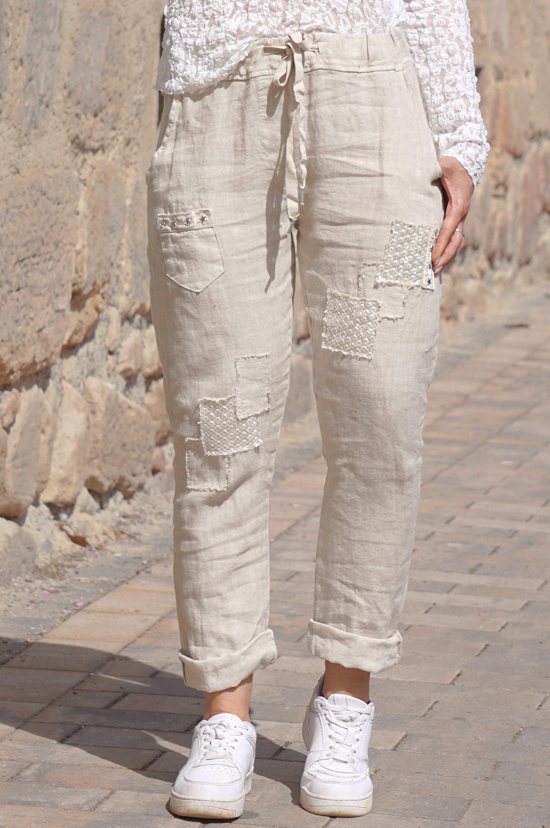 Verspielte Leinenhose, beige