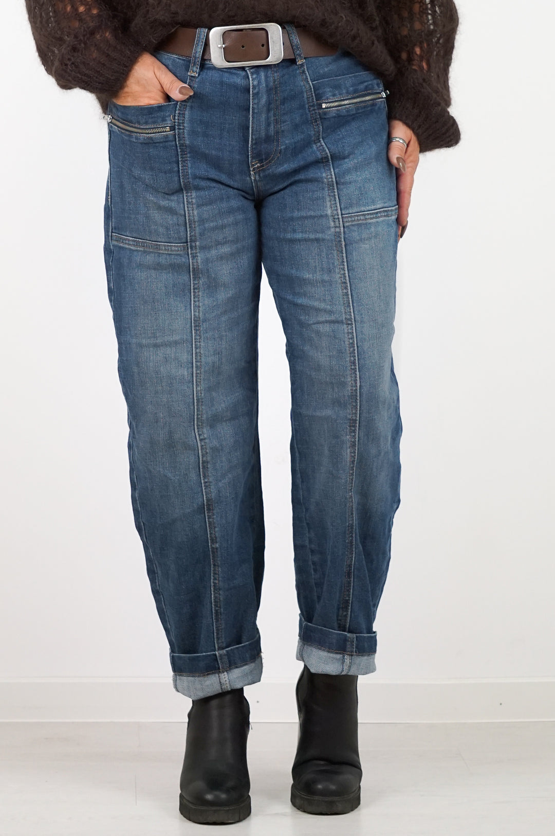 Marion 159cm trägt 36 (regulär 34/36)