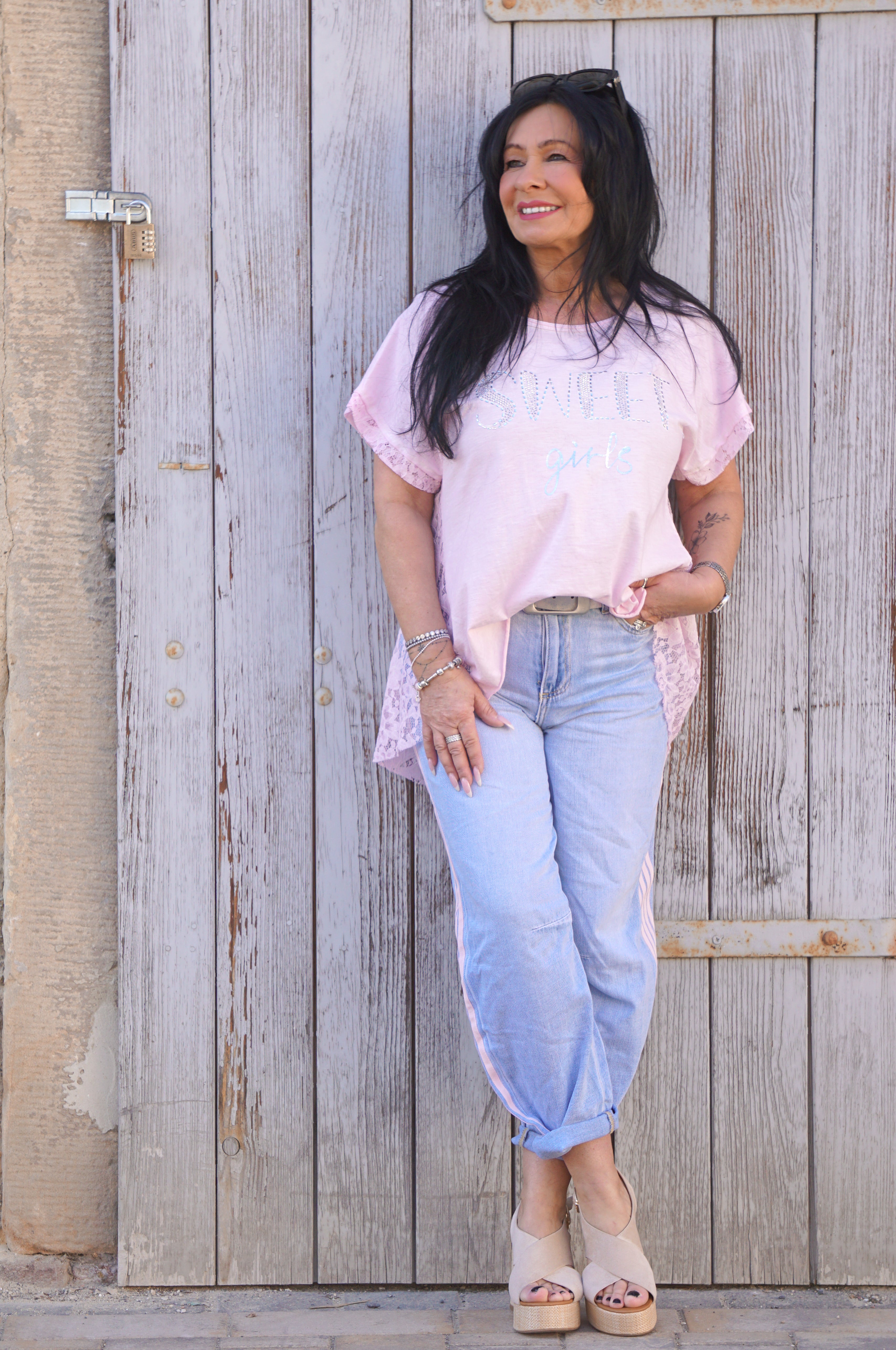 Sexy Woman Barrel Jeans mit rosa Streifen