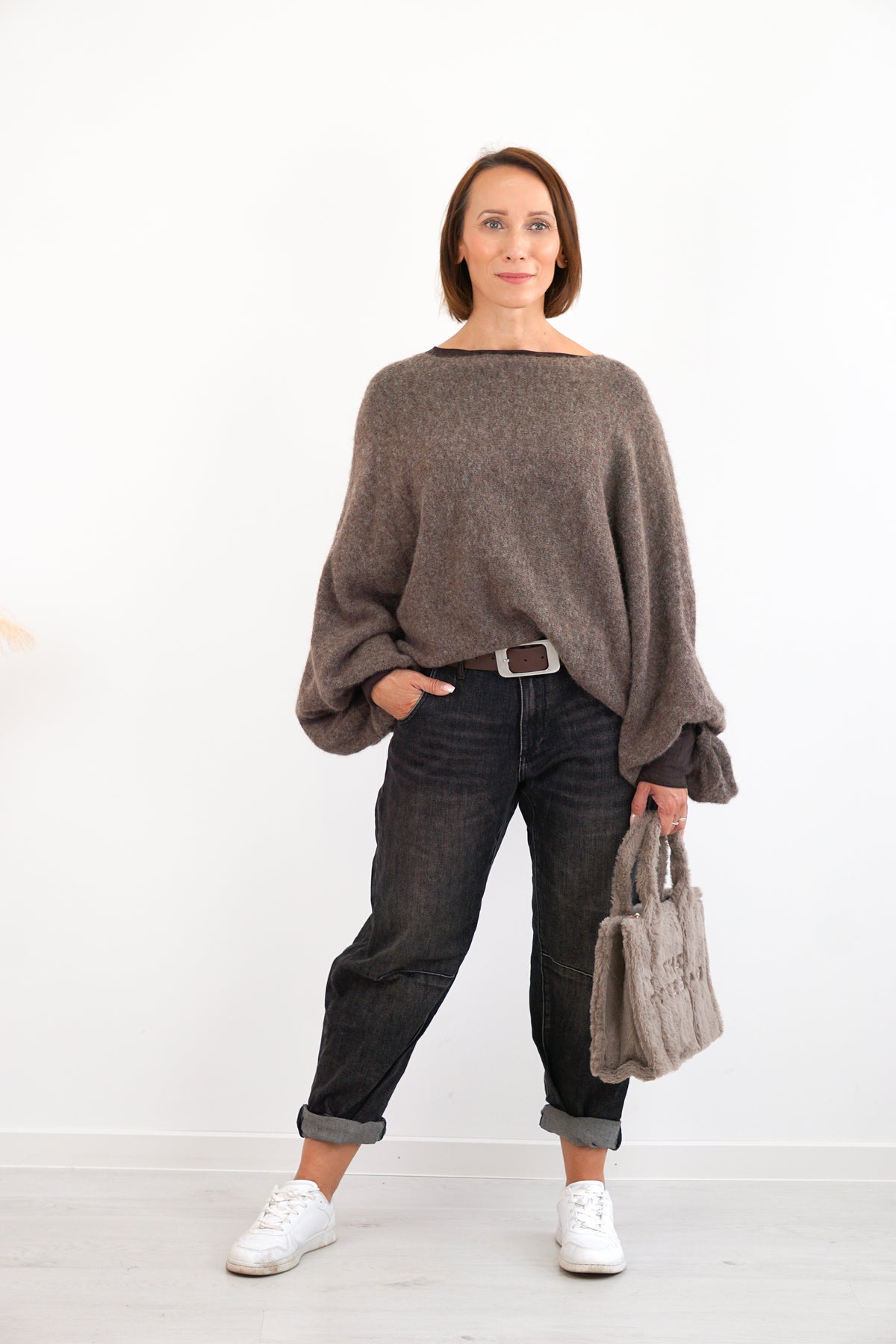 Weiter Kurzarm Strickpulli, taupe