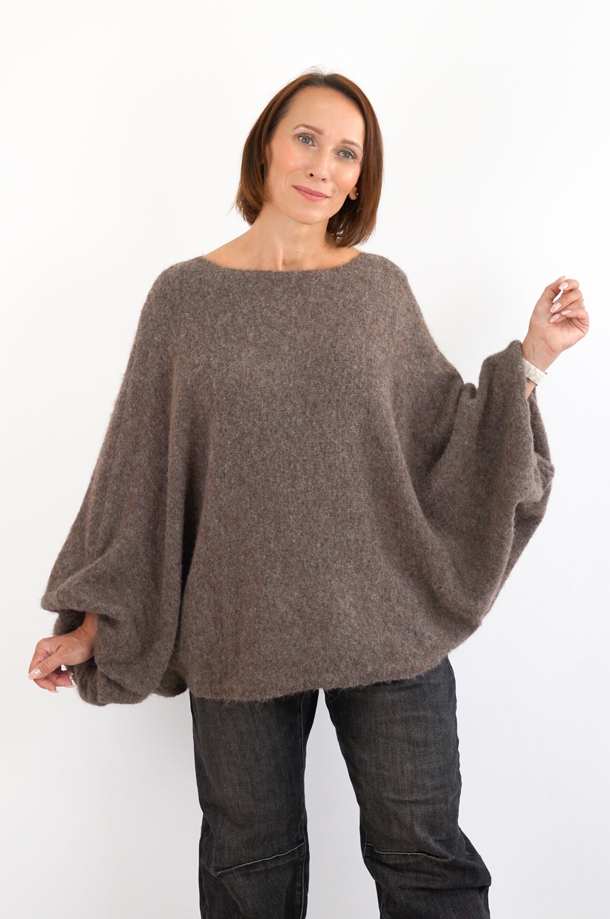 Weiter Kurzarm Strickpulli, taupe