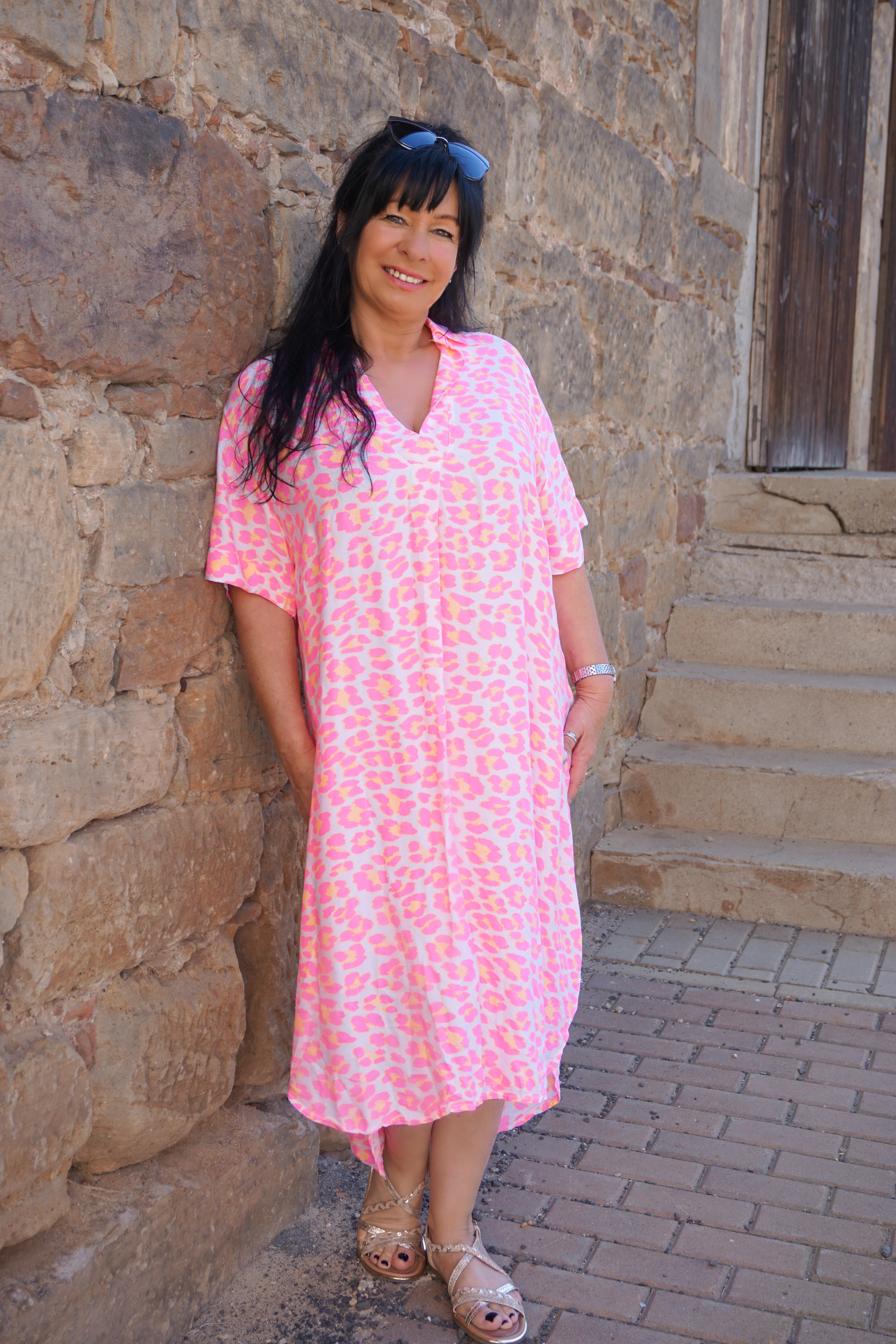 Leichtes Midi Kleid mit Leo Print, neonpink/neonorange
