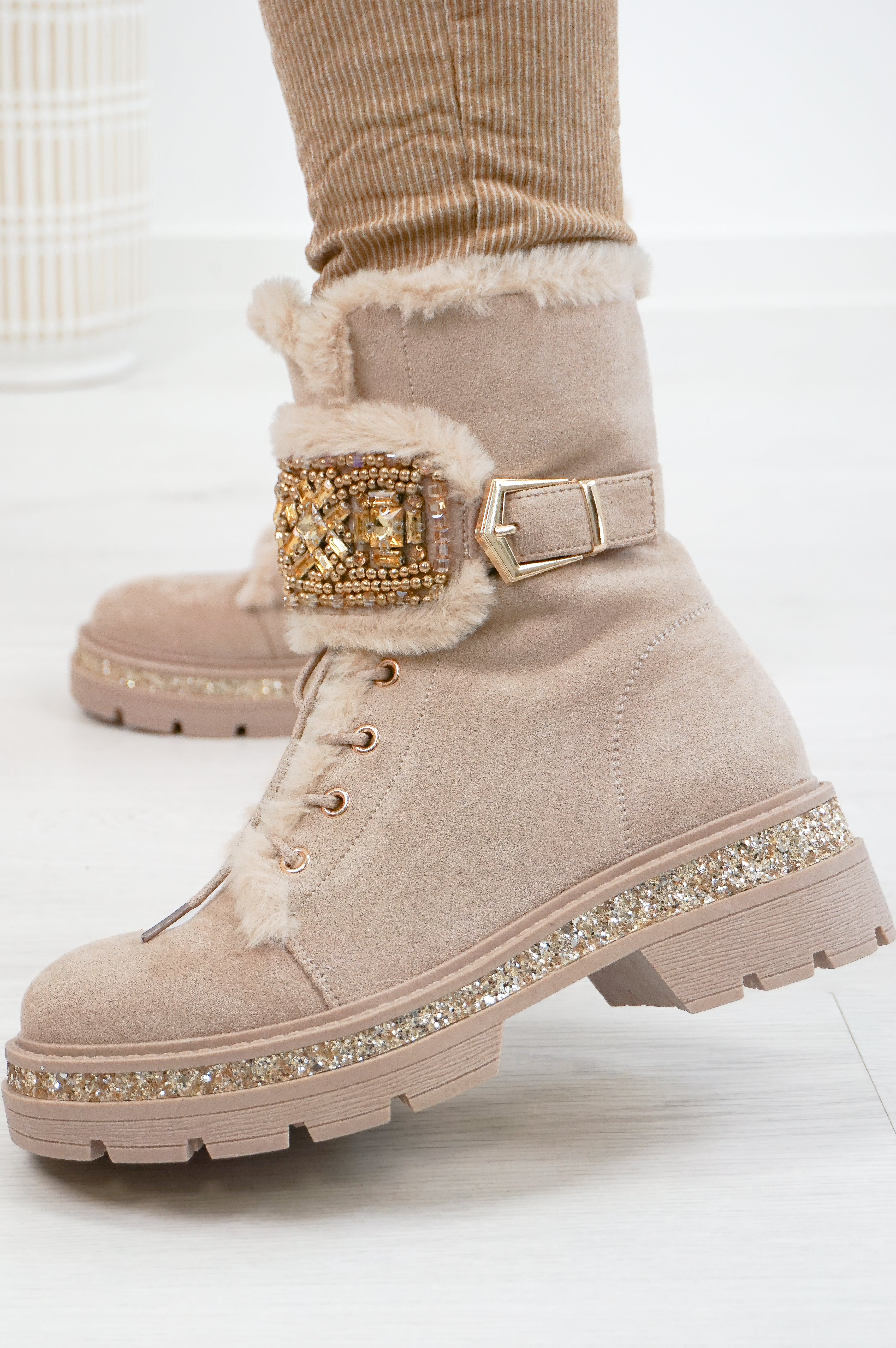 Geschnürte Stiefelette "Glamour", beige