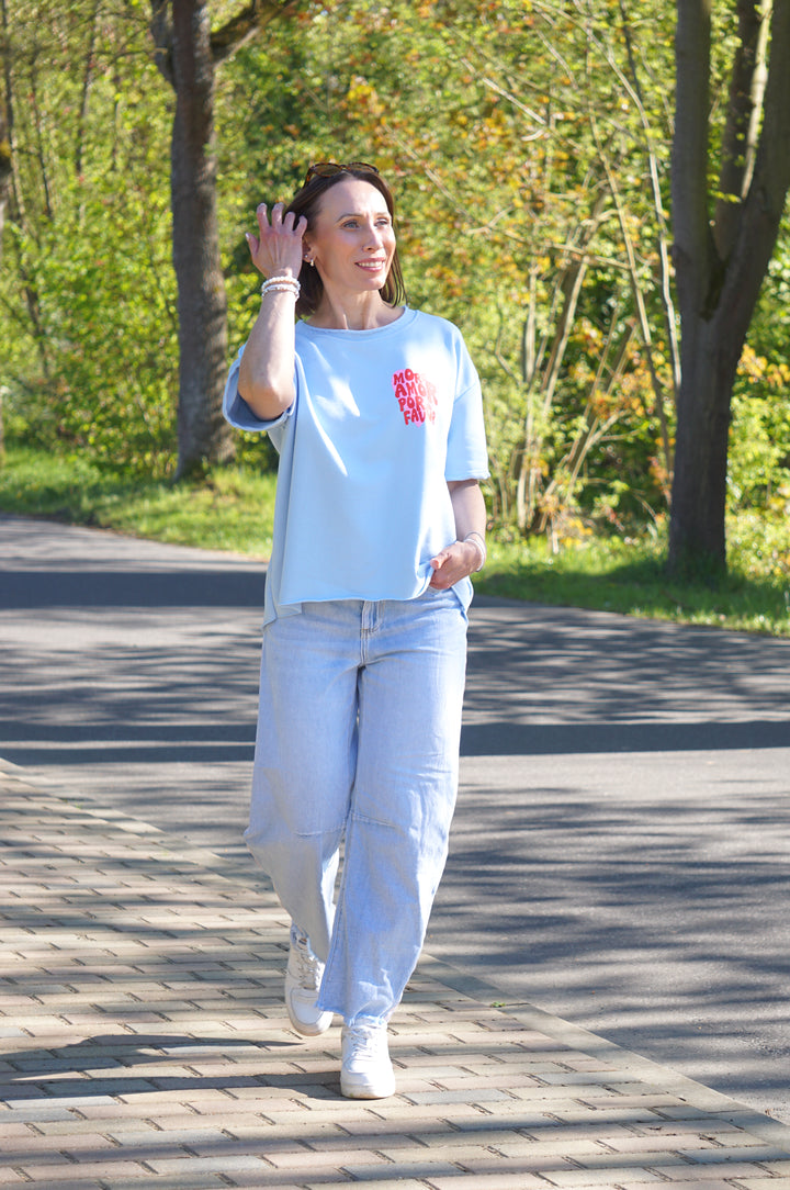 Kurzarm Sweatshirt "More Amor por favor“,hellblau