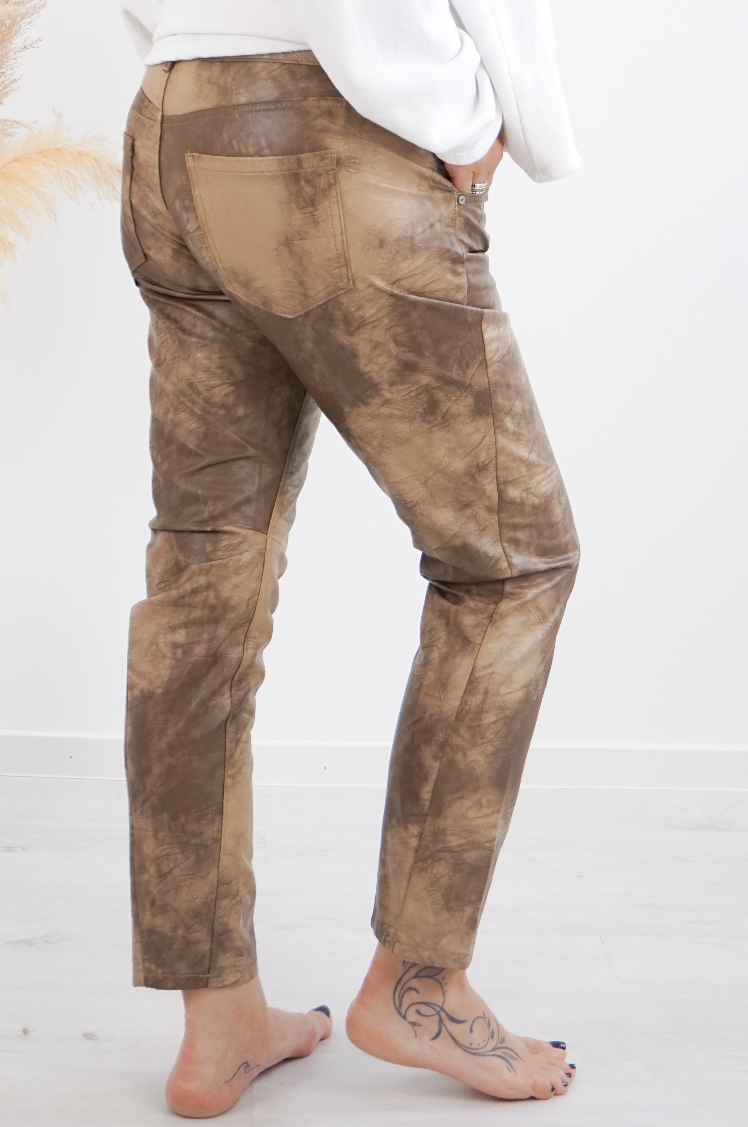 Sexy Woman Lederimitat Hose „special“, camel