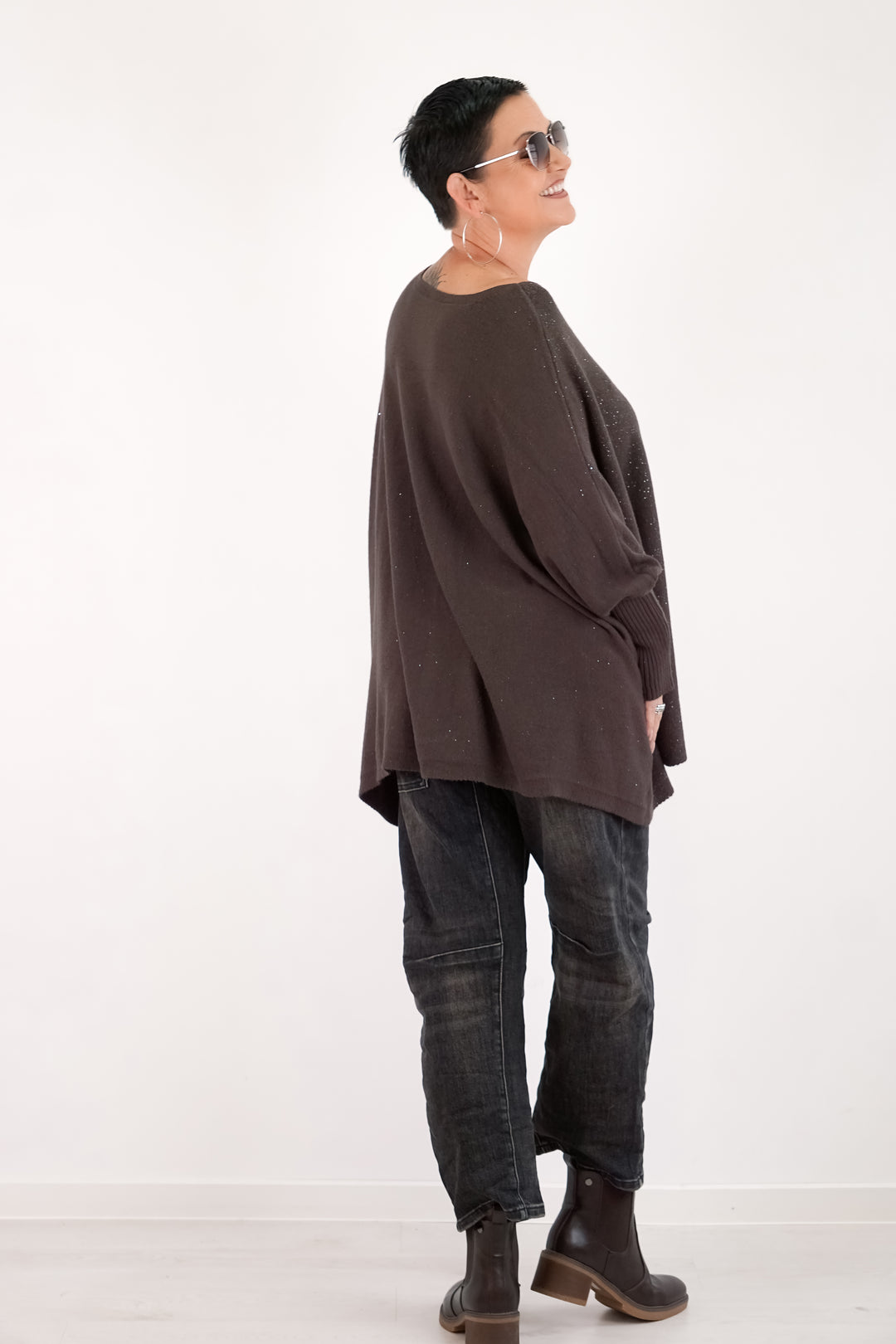 Weiter Feinstrickpulli „sparkle“, schokobraun