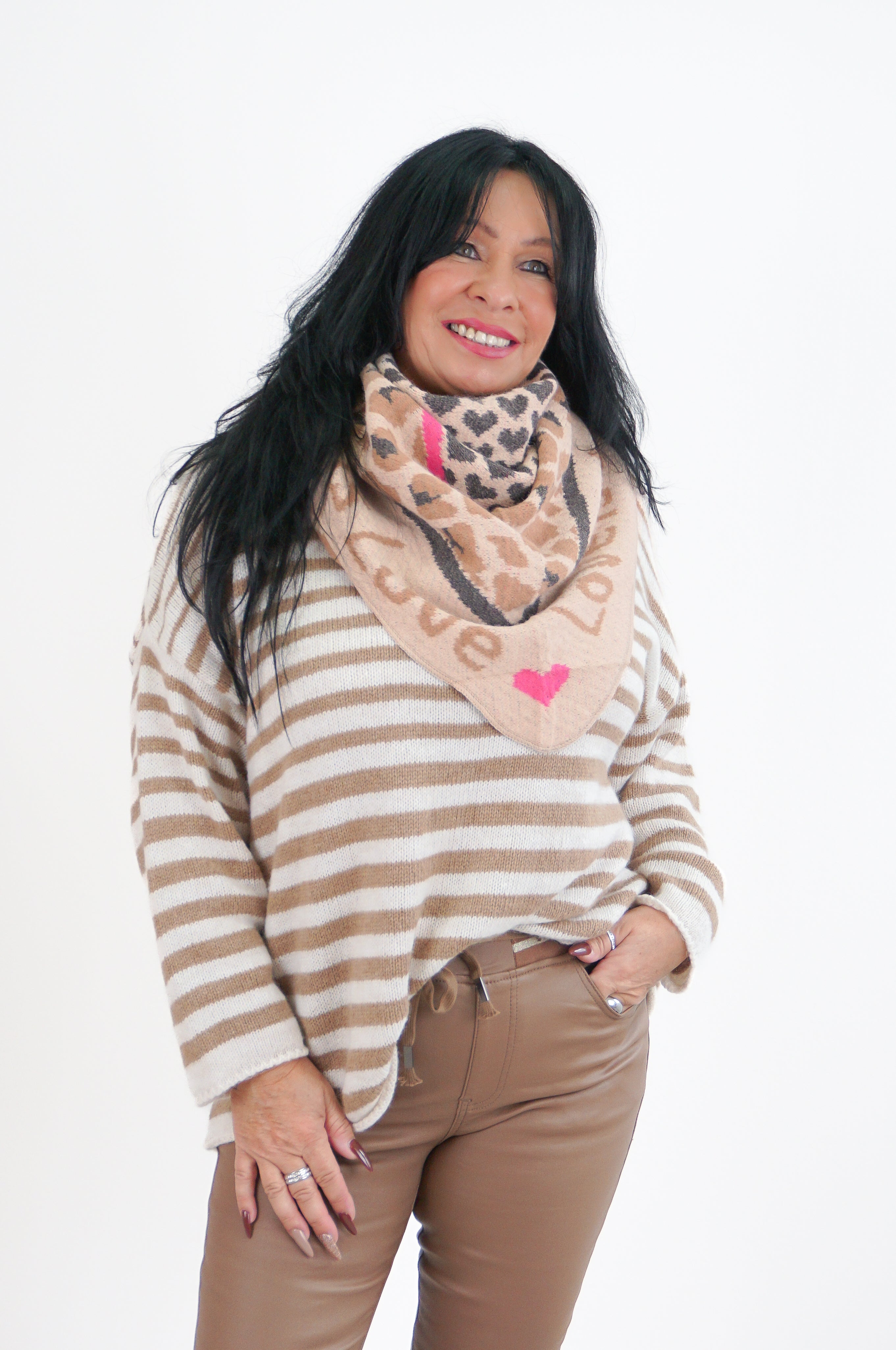 Strickpulli mit Streifen in camel, beige