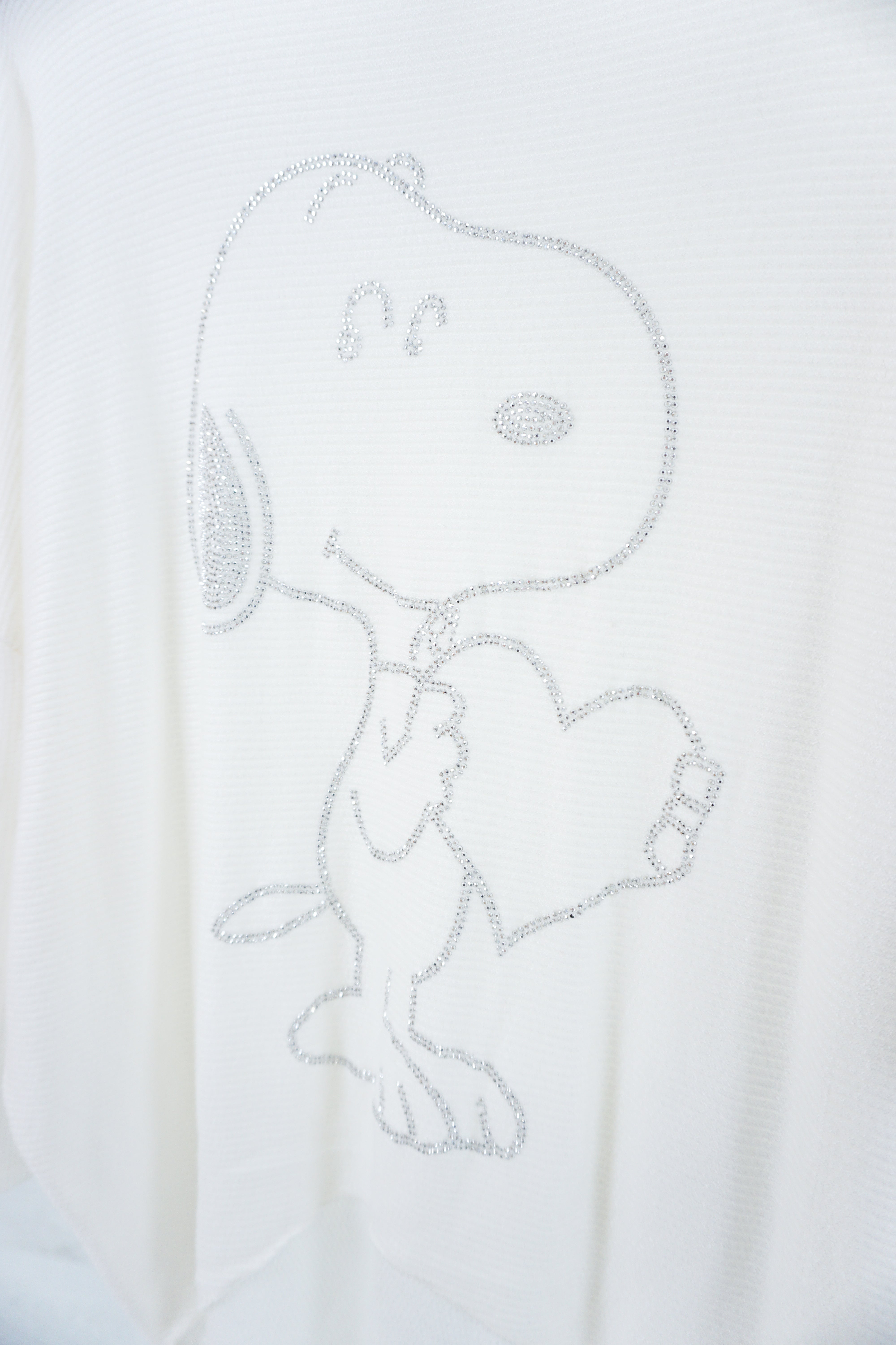 Feinstrickpulli mit Strass Print "Snoopy", wollweiß