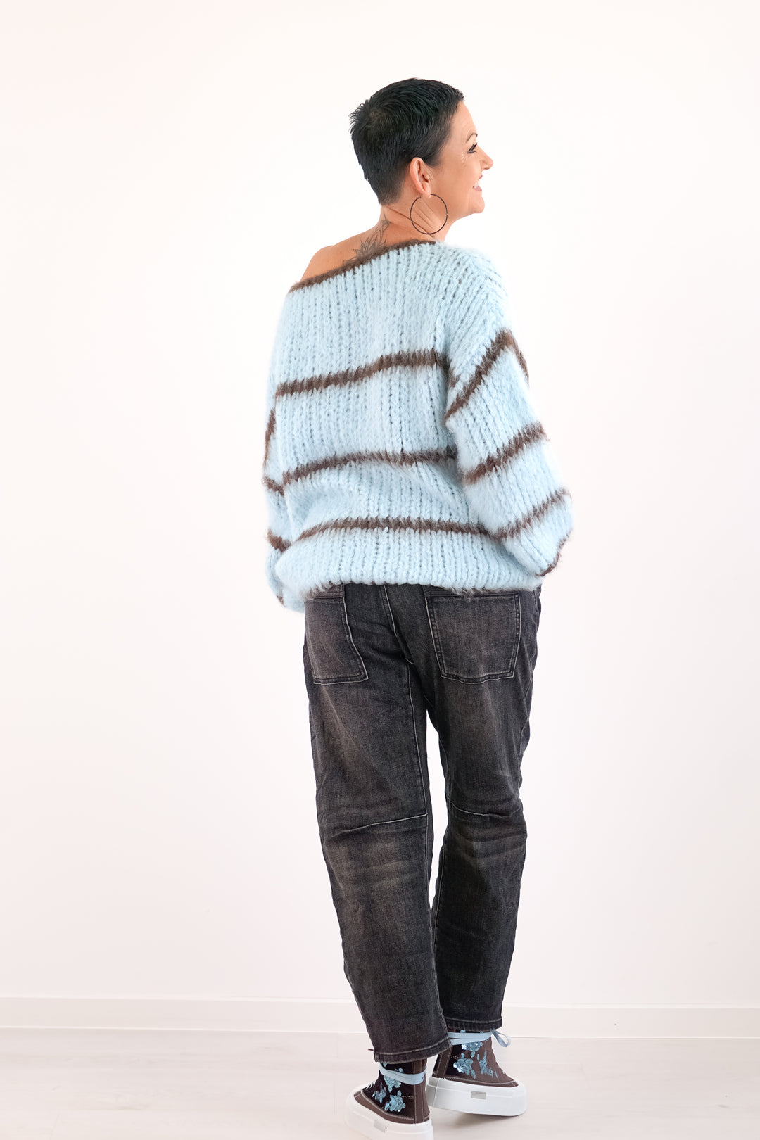 Kuscheliger Grobstrickpullover mit Streifen, eisblau/schokobraun