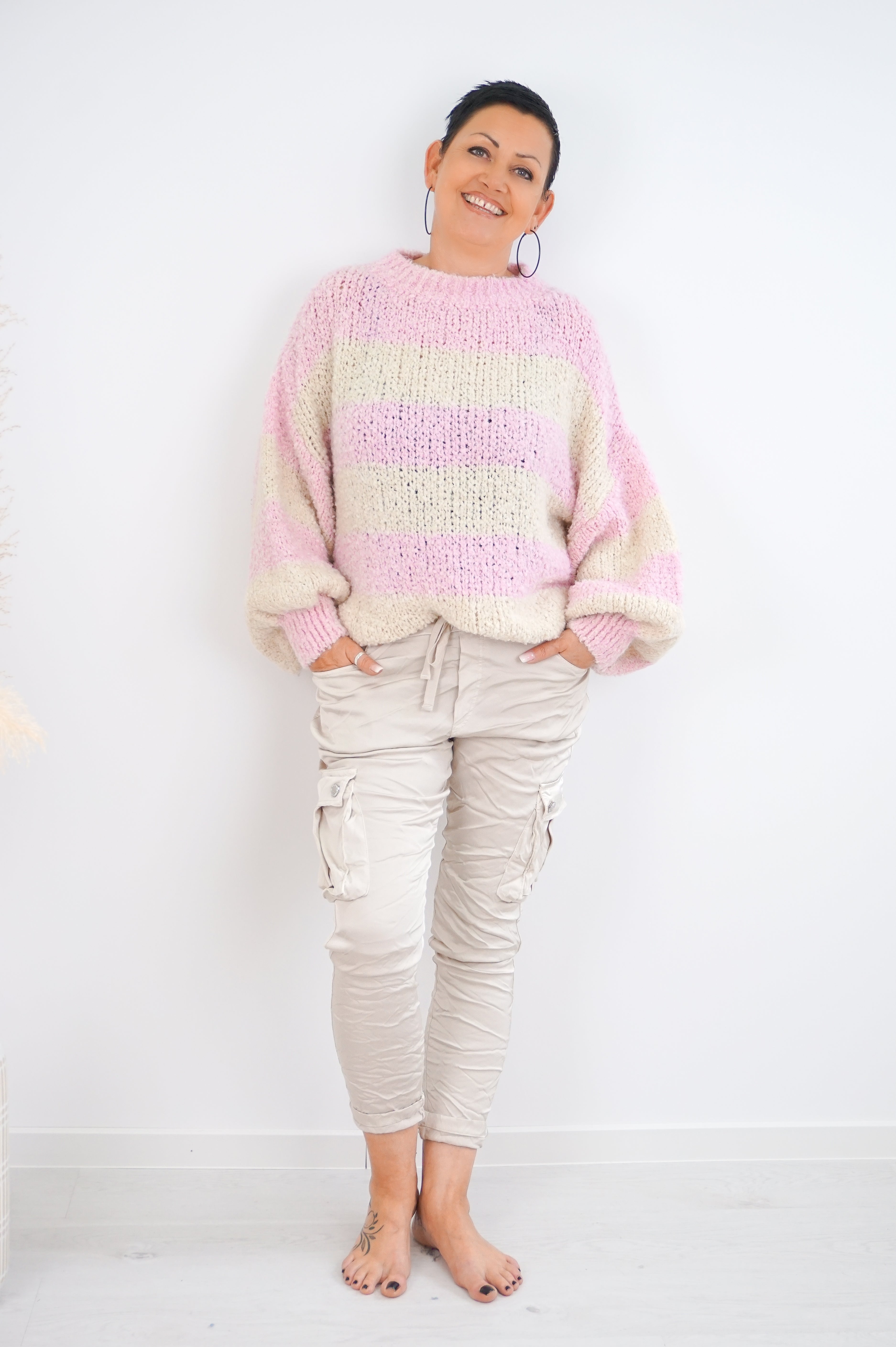 Gestreifter Boucle Strickpulli, rosa/beige