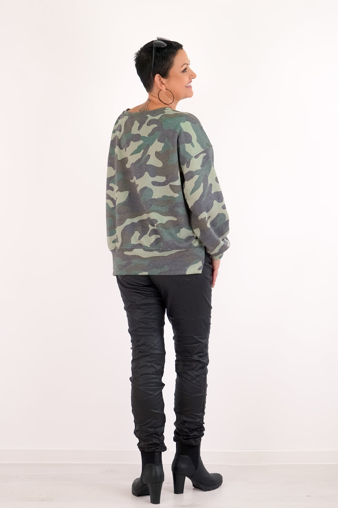 Sweatshirt mit Camouflage Print
