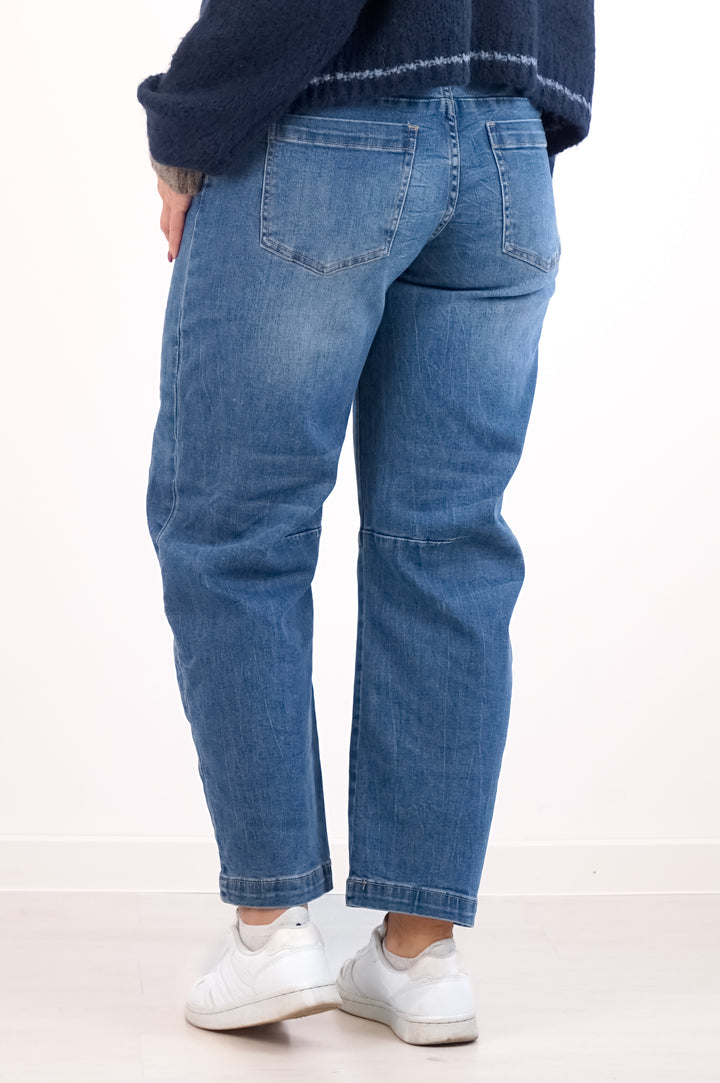 Sexy Woman Barrel Jeans