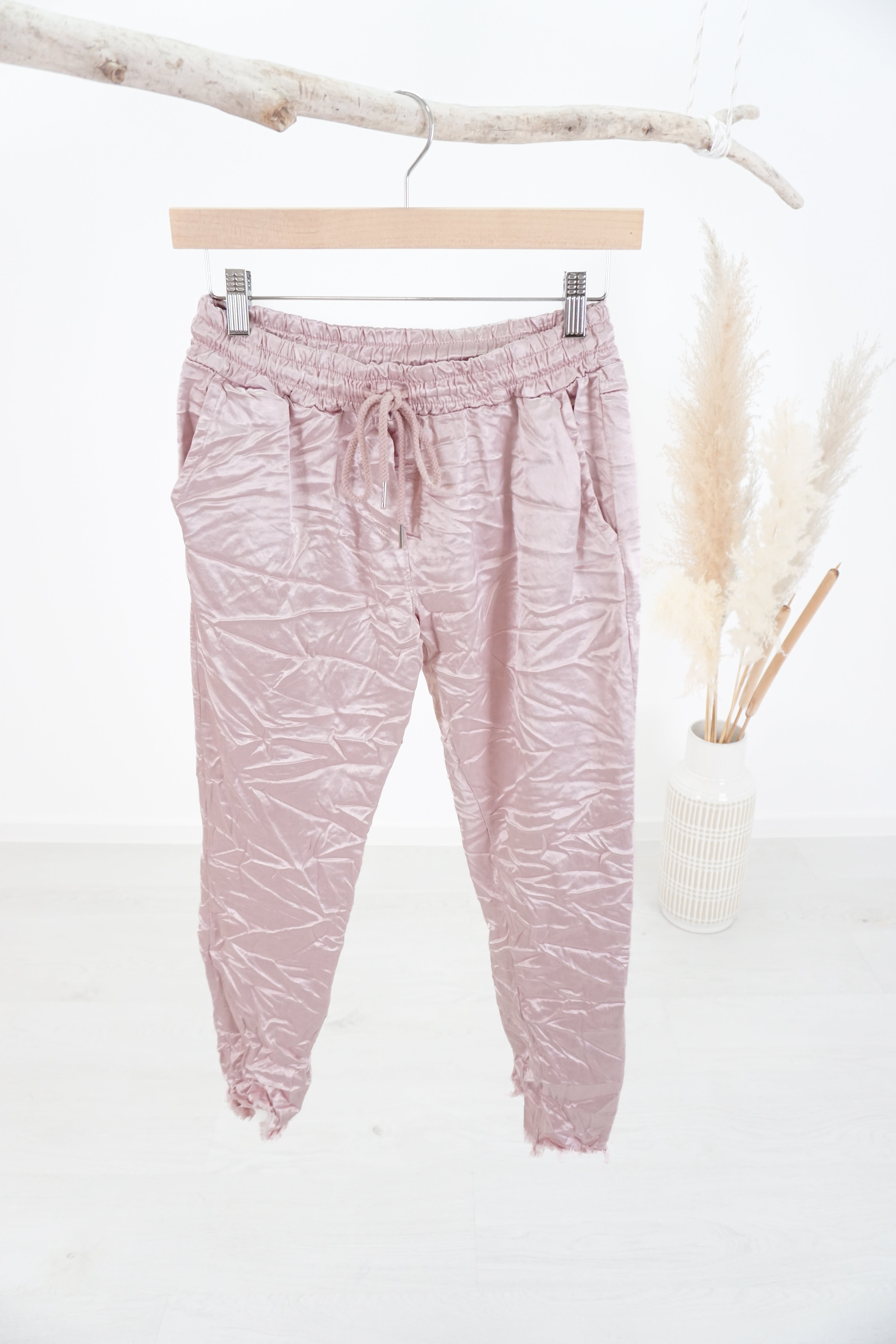 Jogpant im Satin Look
