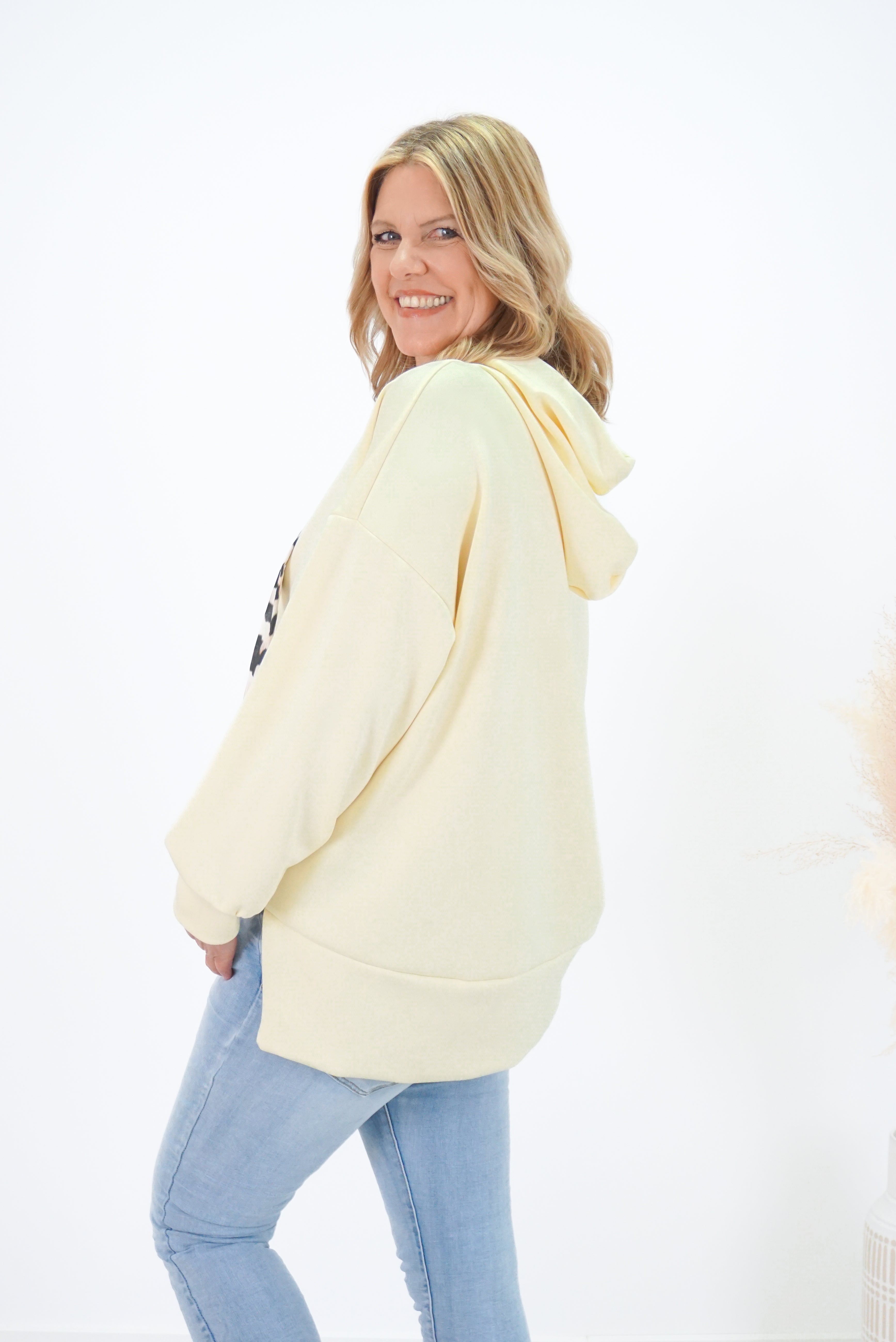 Hoodie mit Leo Details, pastellgelb