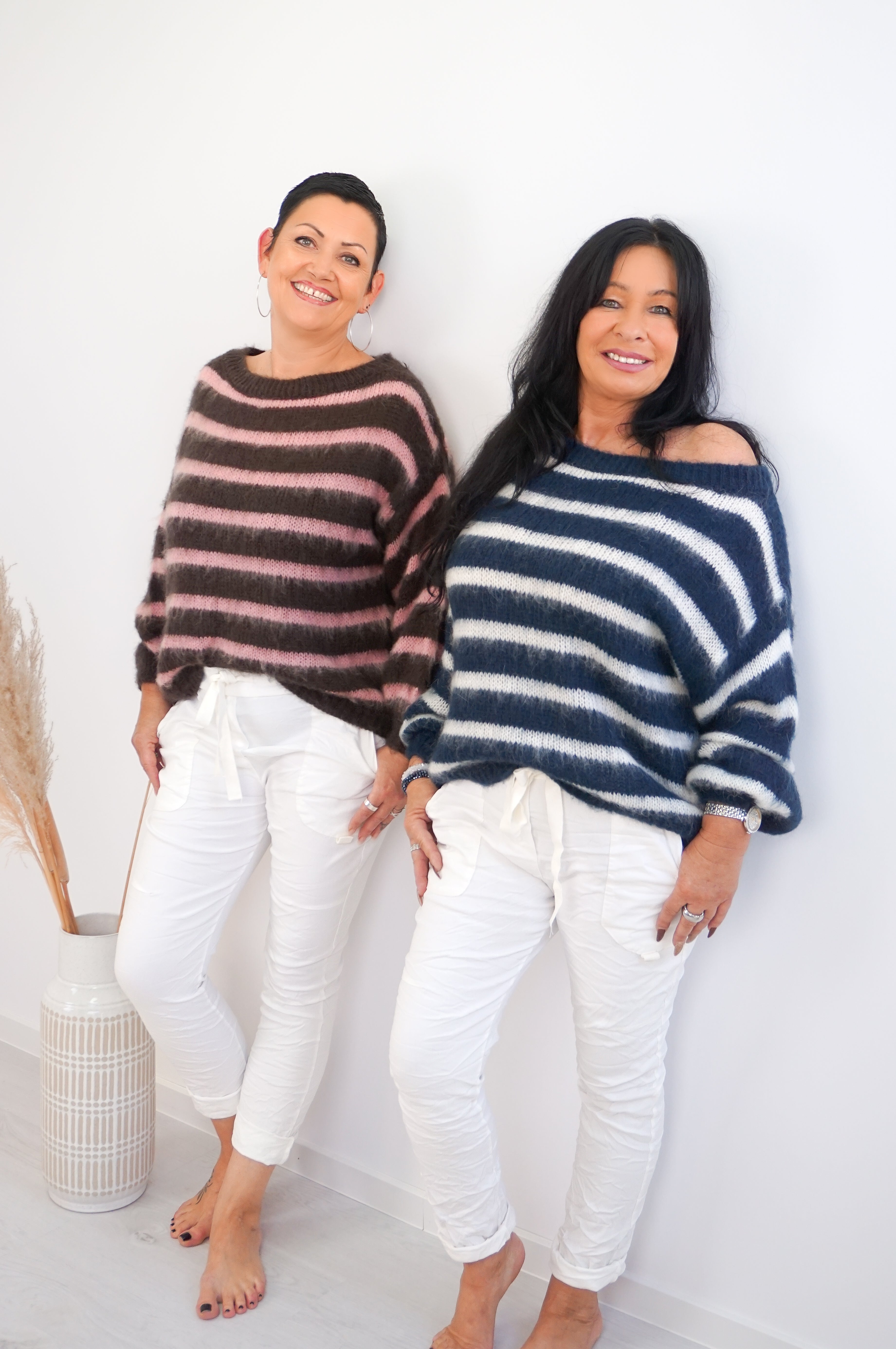 Kuscheliger Strickpulli mit Streifen, schokobraun/rose