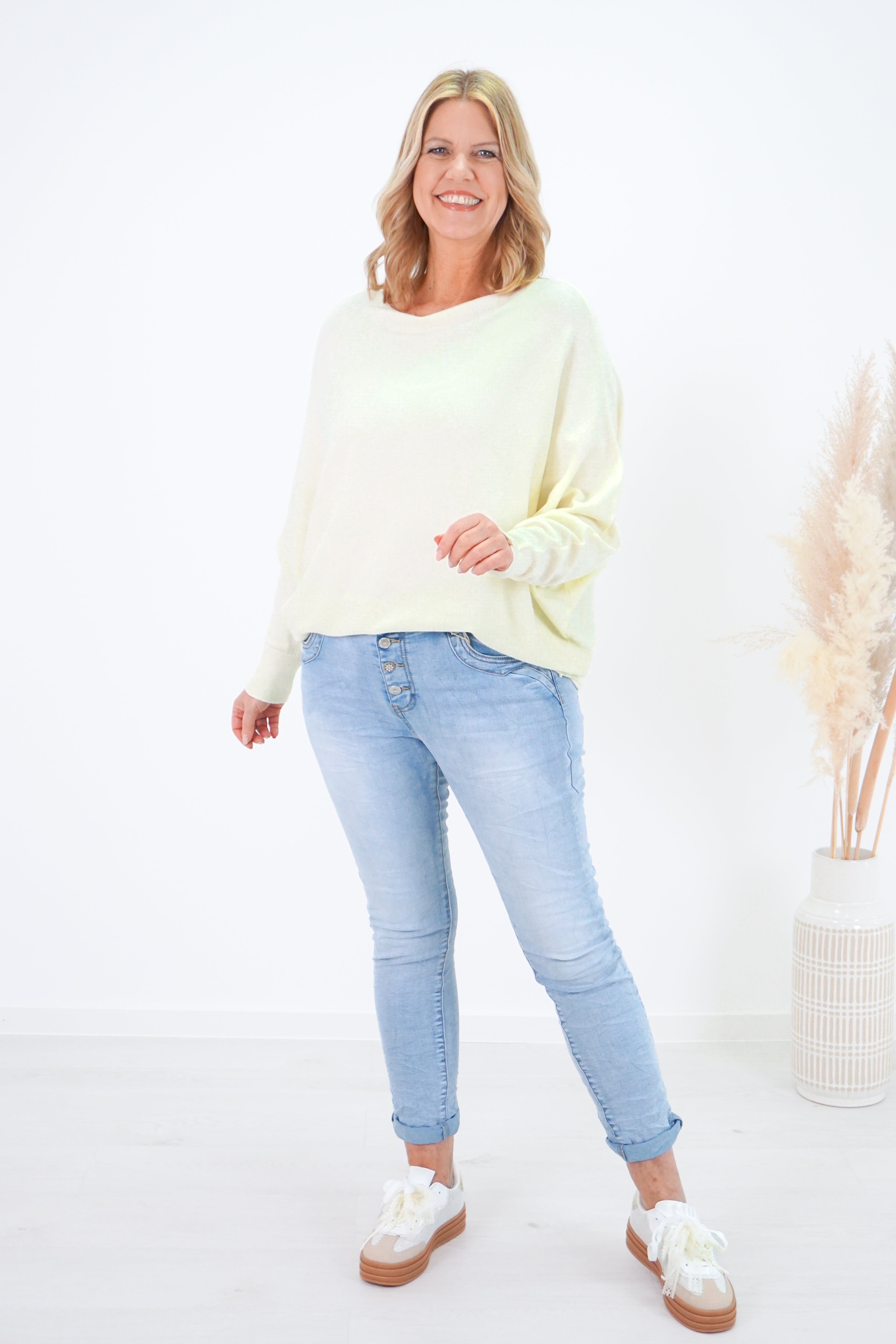 Feinstrickpulli mit Fledermausärmeln