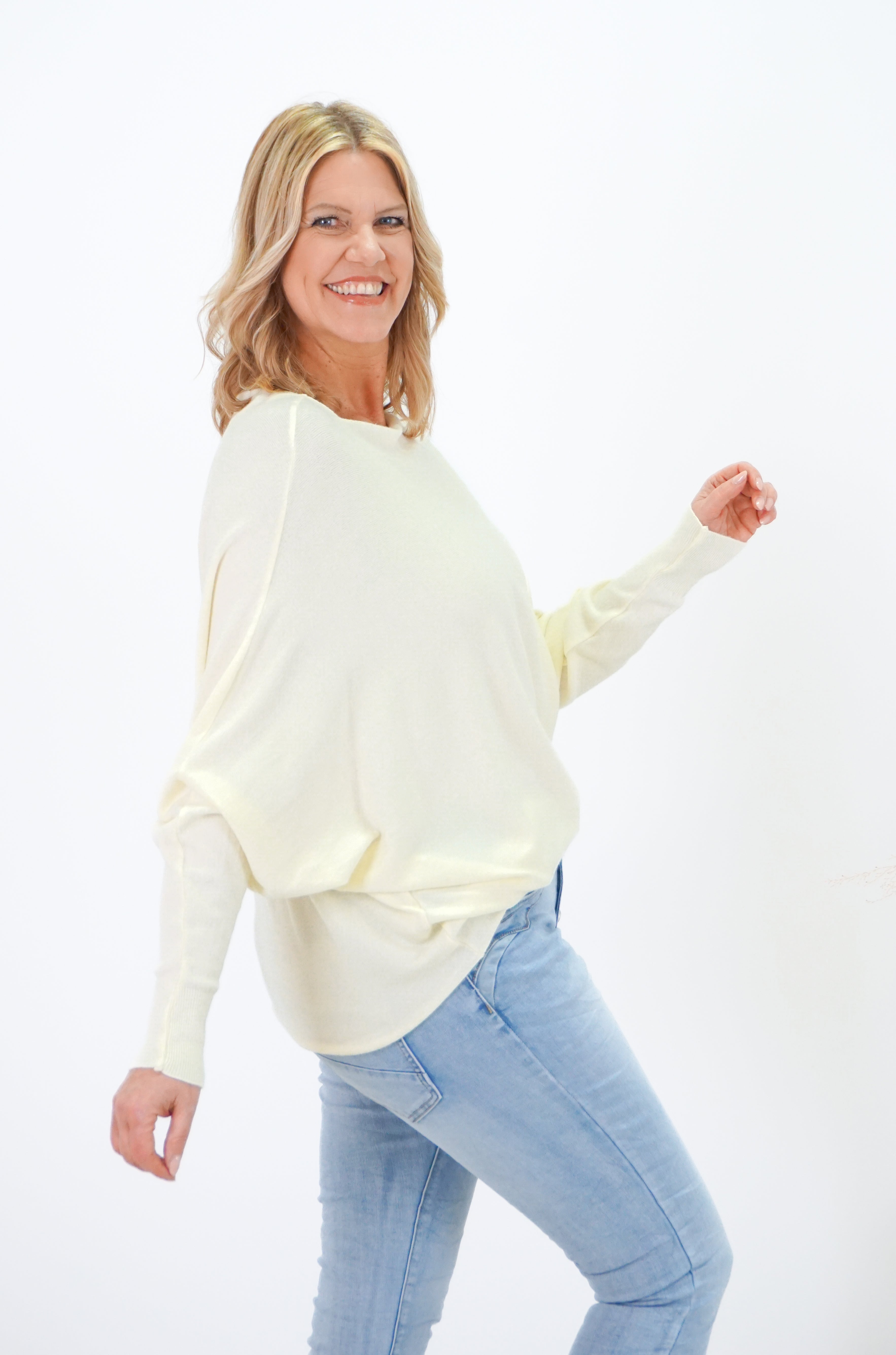 Feinstrickpulli mit Fledermausärmeln