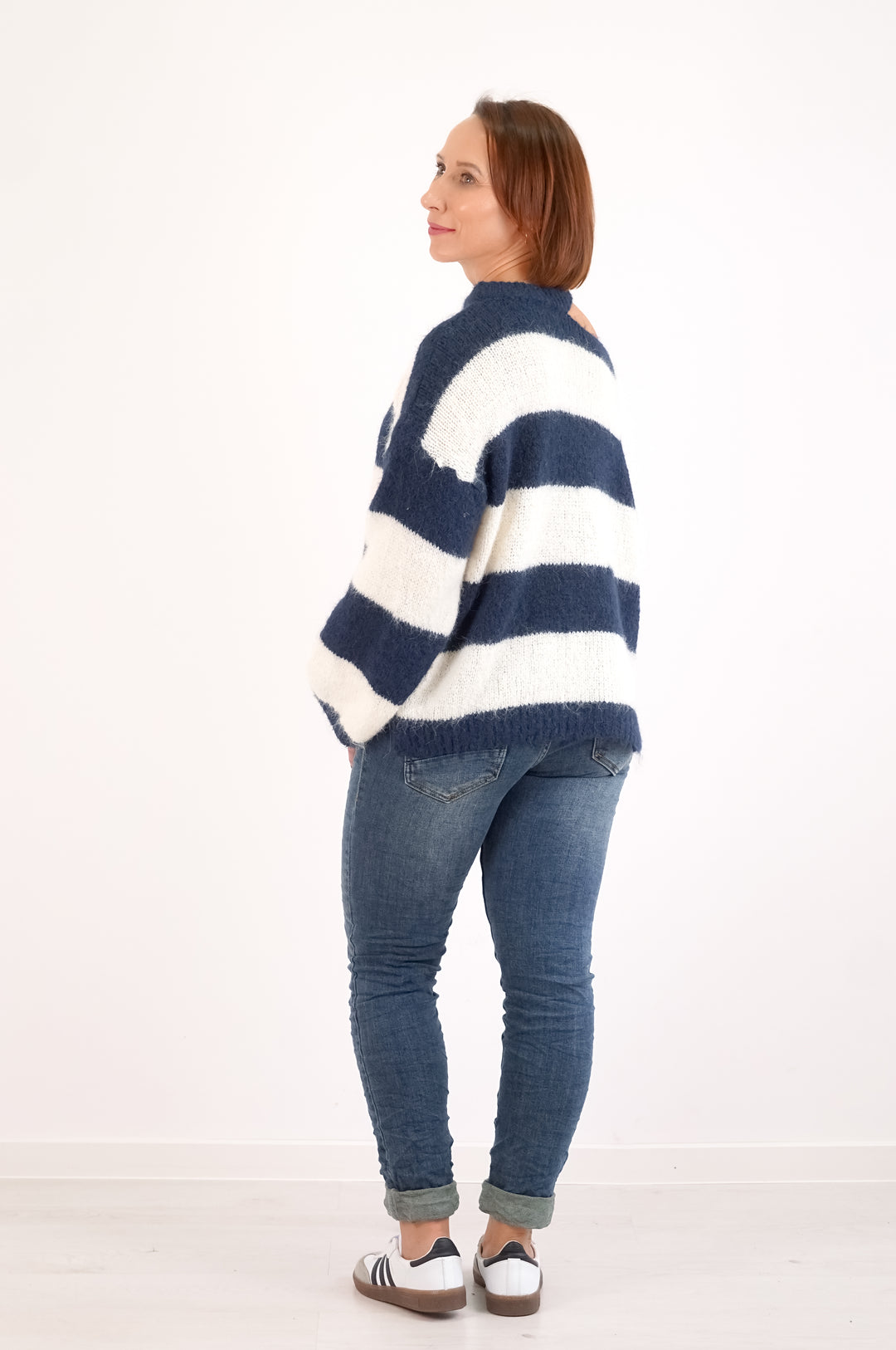 Strickpullover mit Schulter-Cut-out, blau/creme