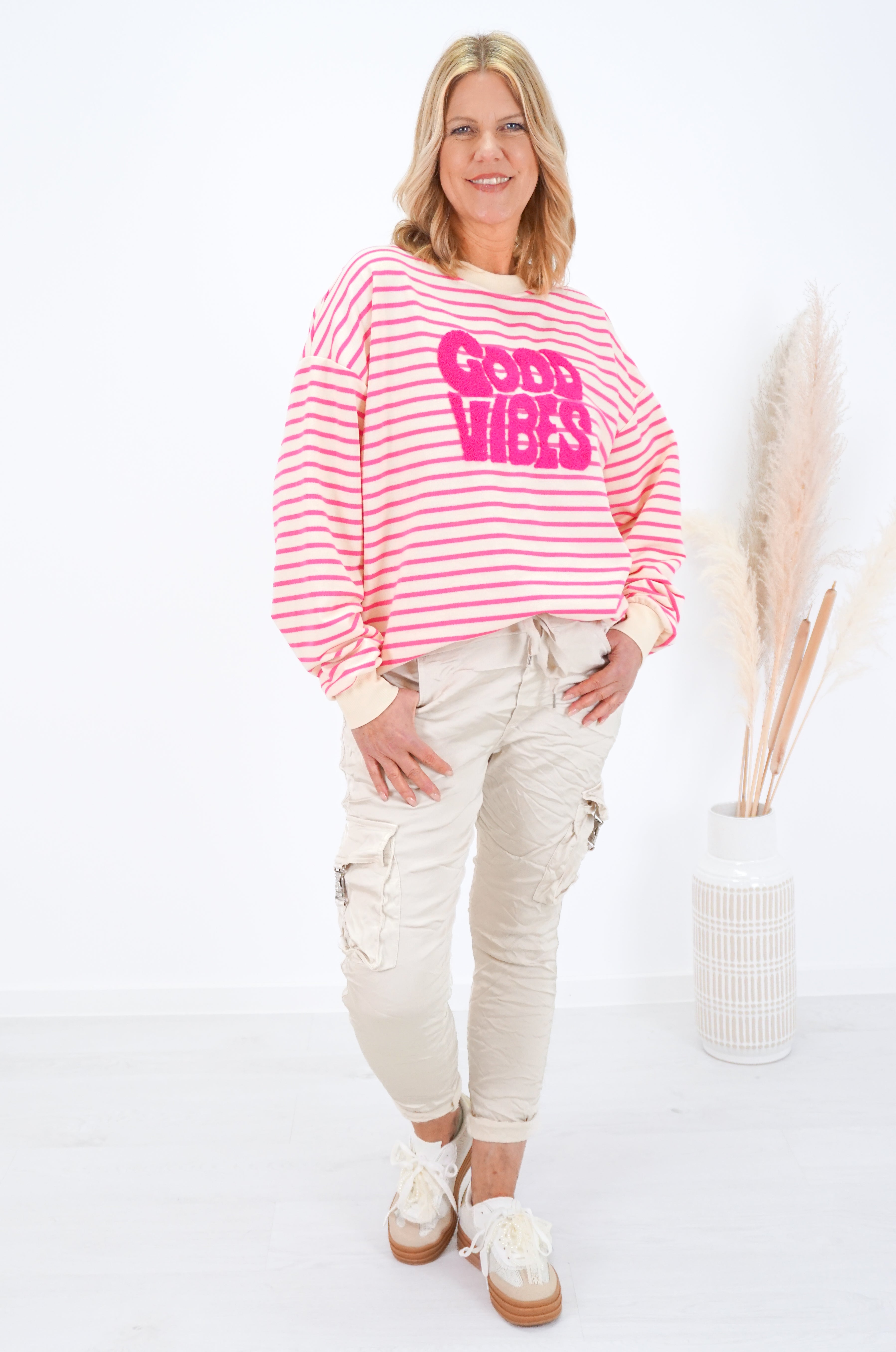 Sweatshirt "Good Vibes"