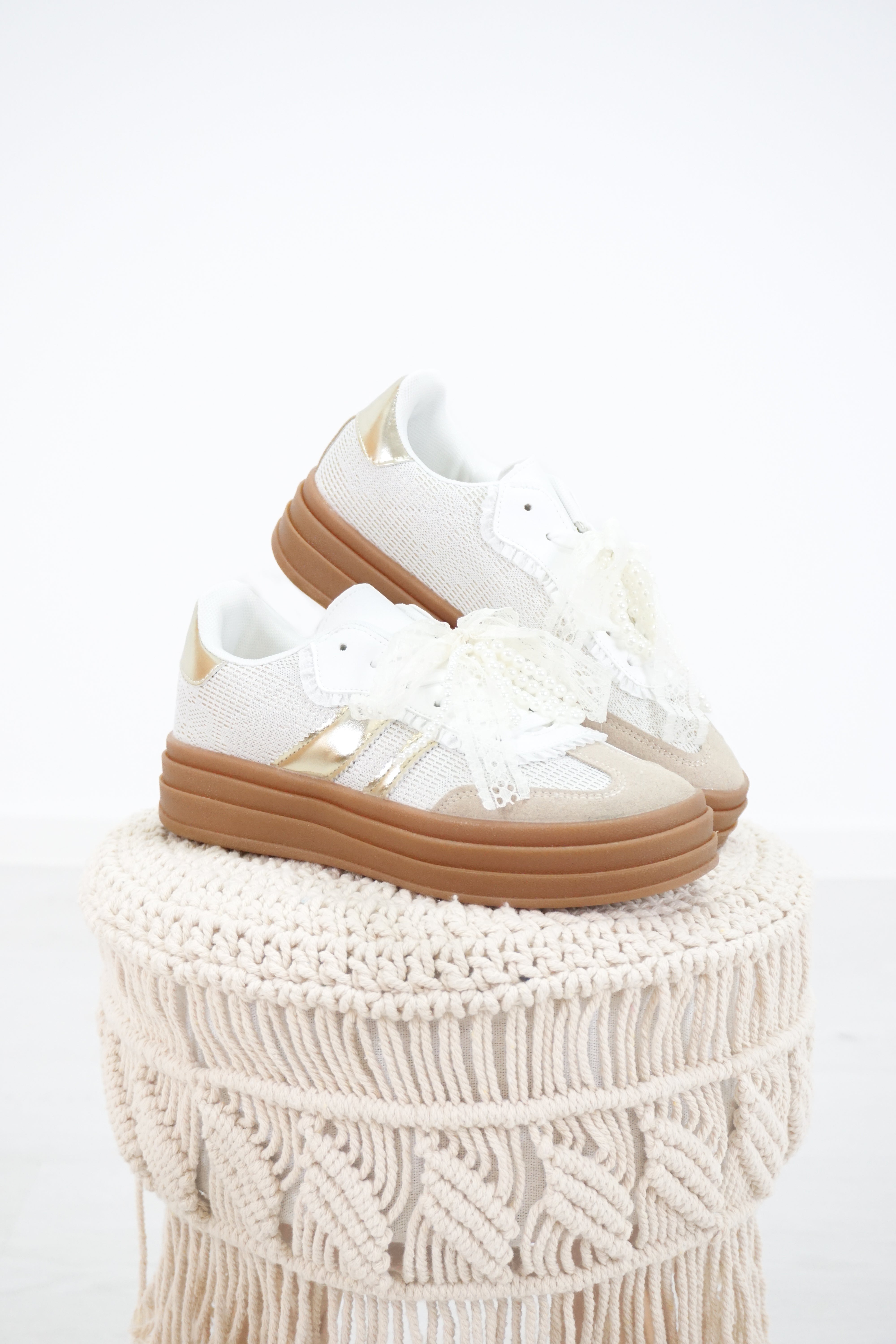 Sneaker "romantic", gold