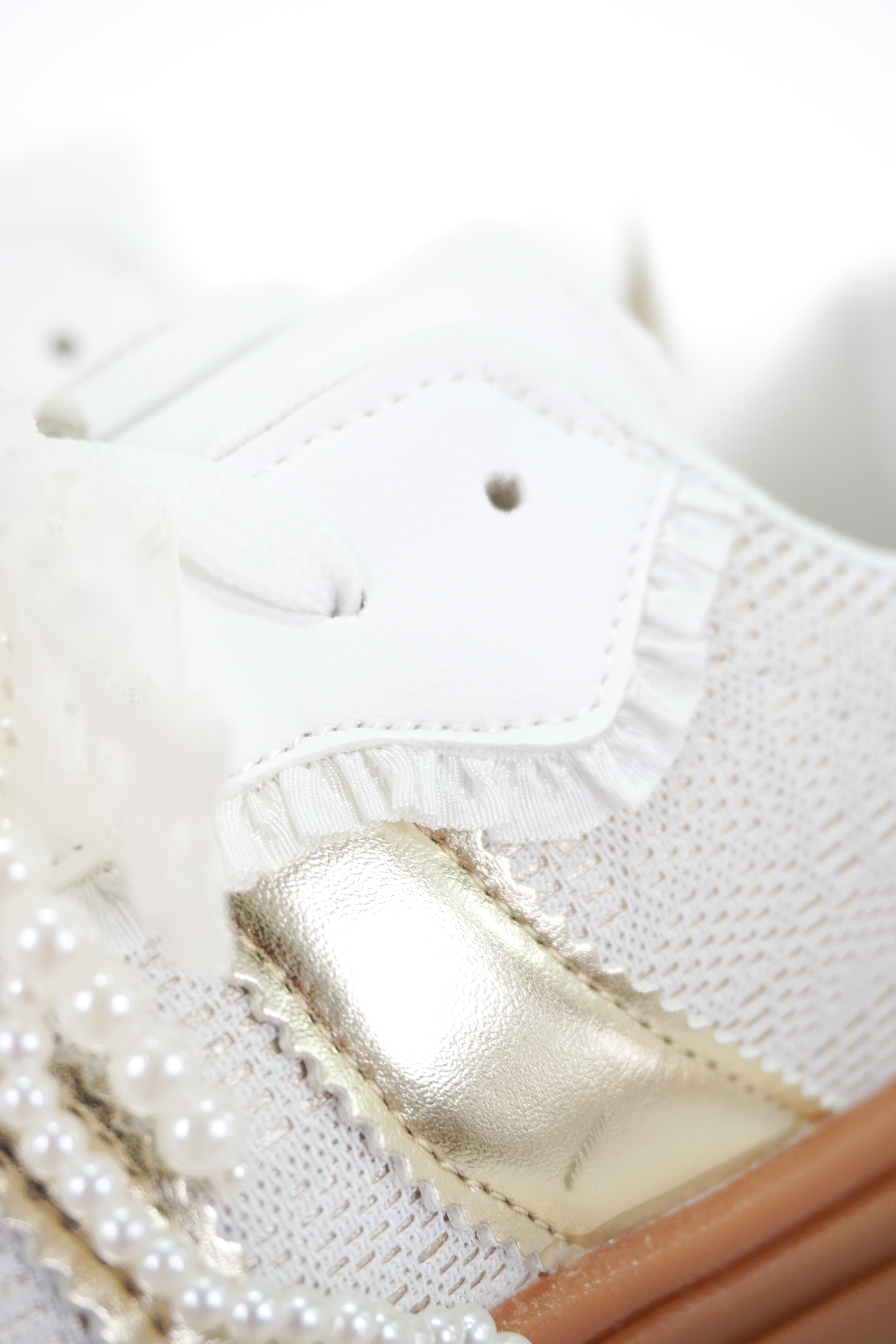 Sneaker "romantic", gold