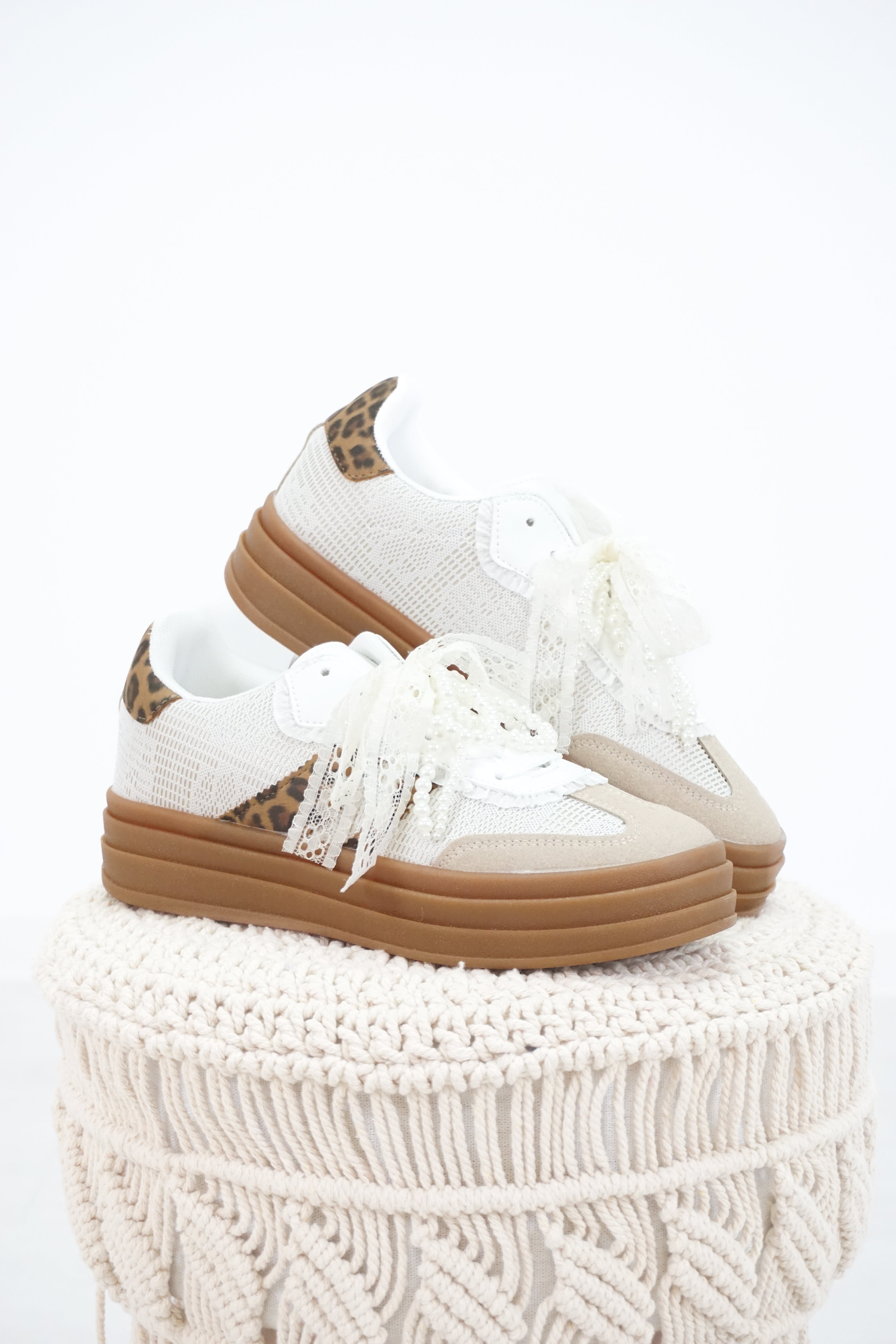 Sneaker "romantic", leo
