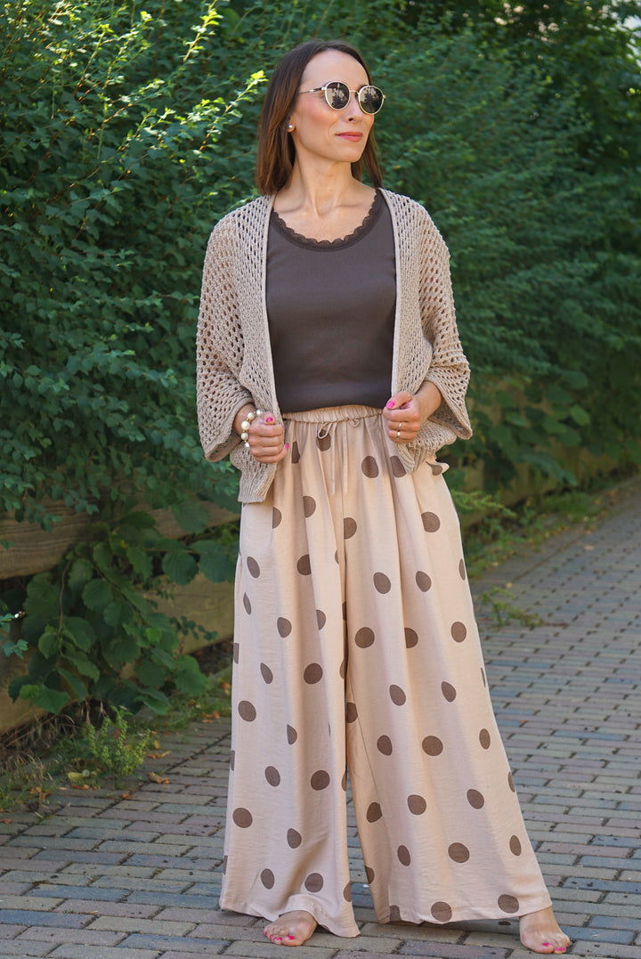 Marlene mit Polka Dots, camel
