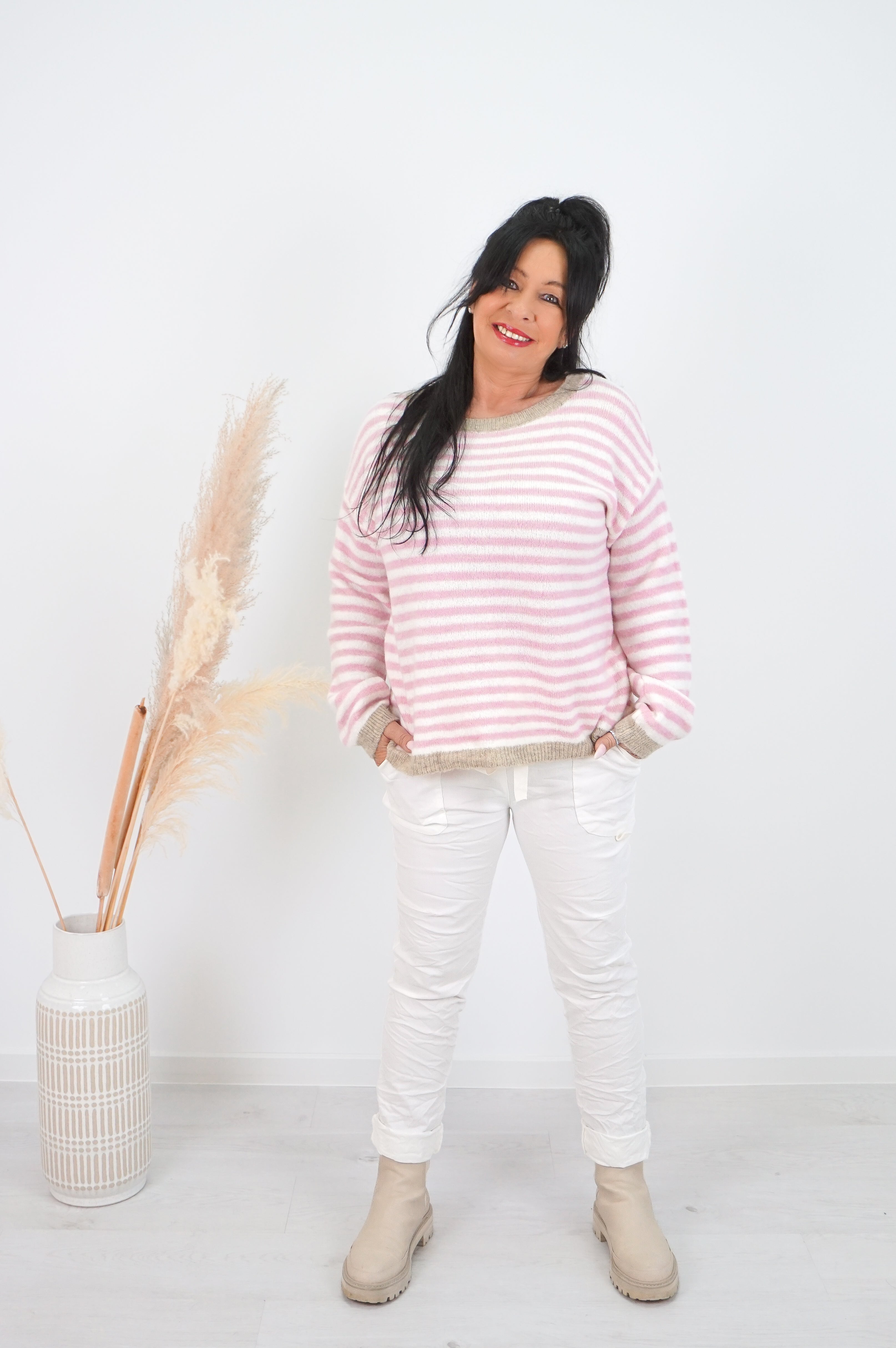 Strickpulli mit Streifen, Off white/rosa