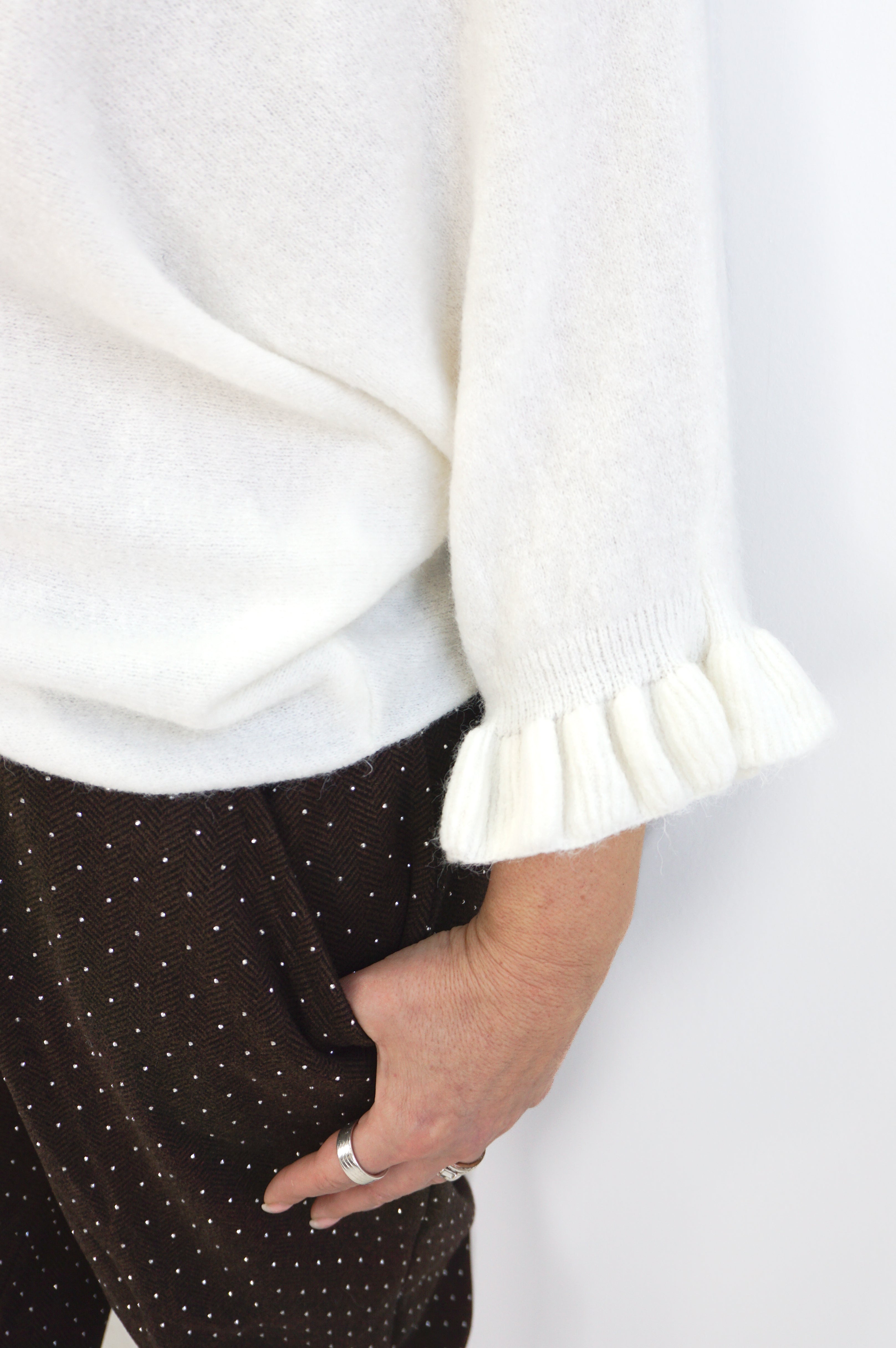 Strickpulli mit überschnitten Ärmeln, Off white