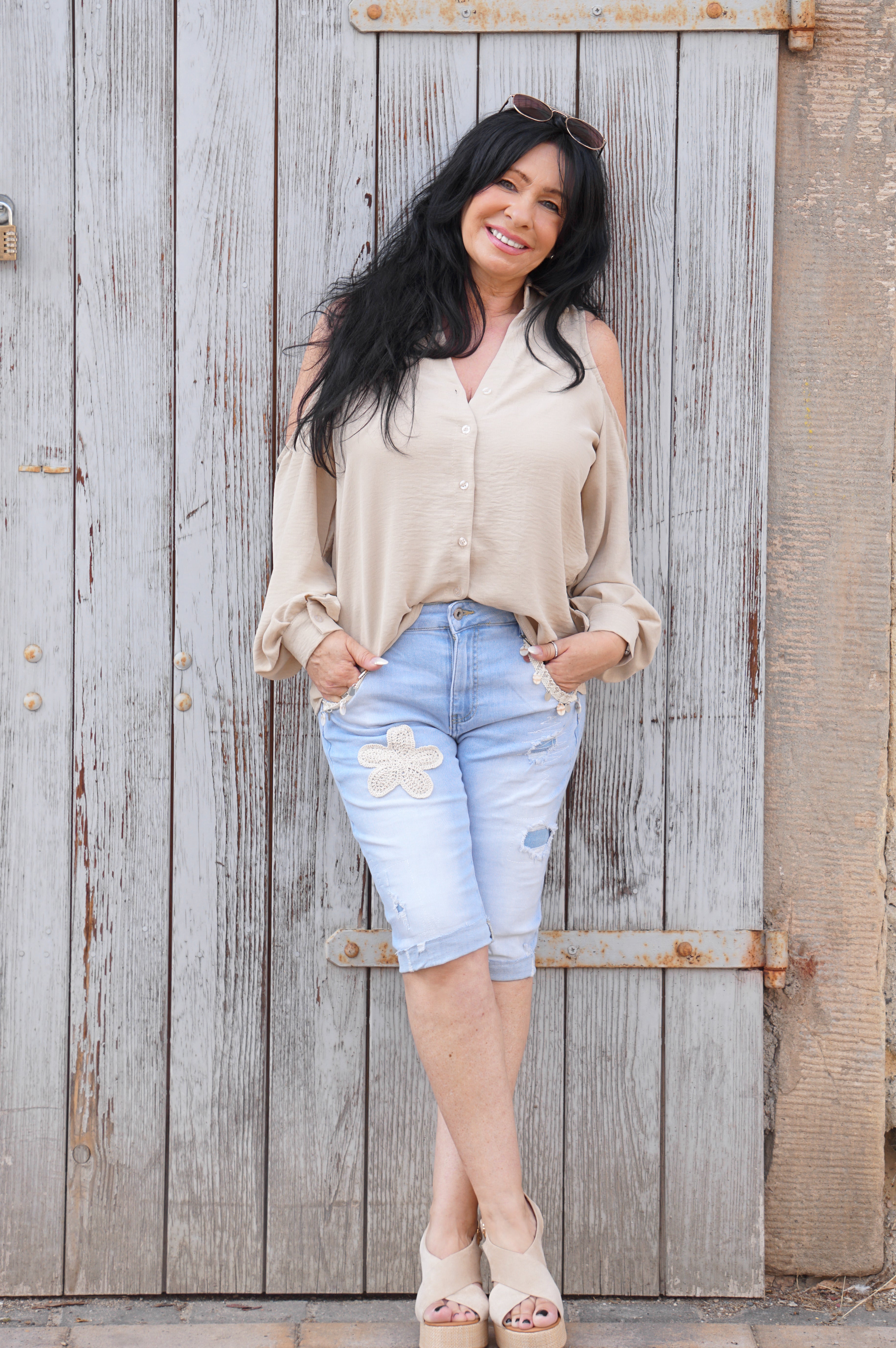 Bluse mit Cut-Outs, beige