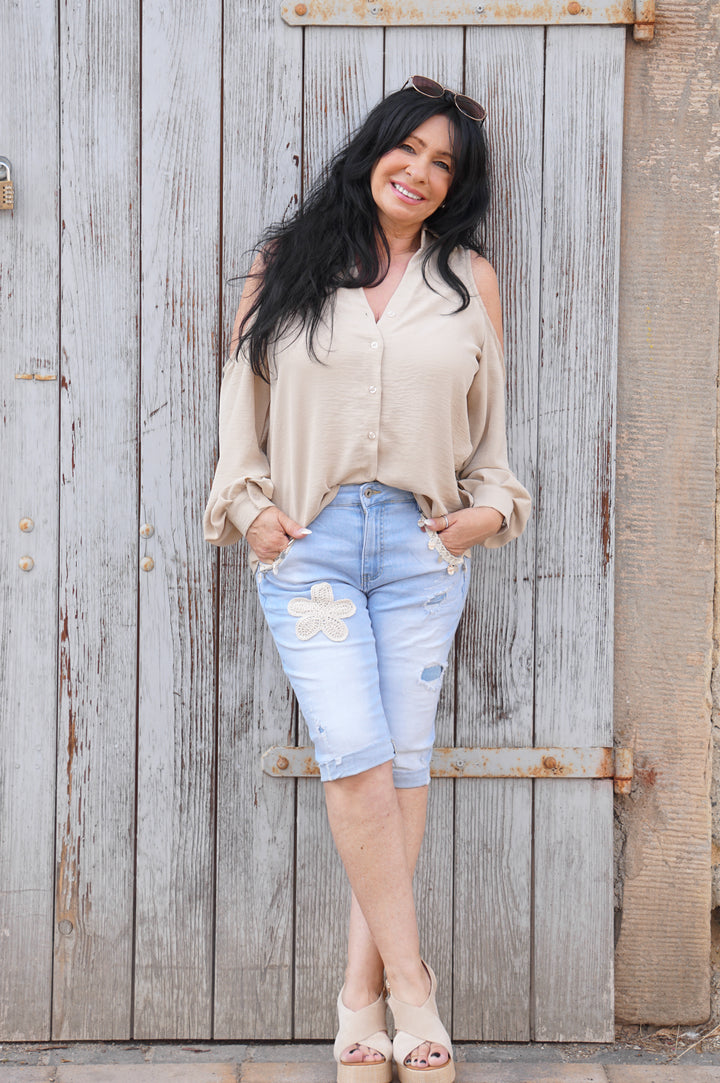 Bluse mit Cut-Outs, beige