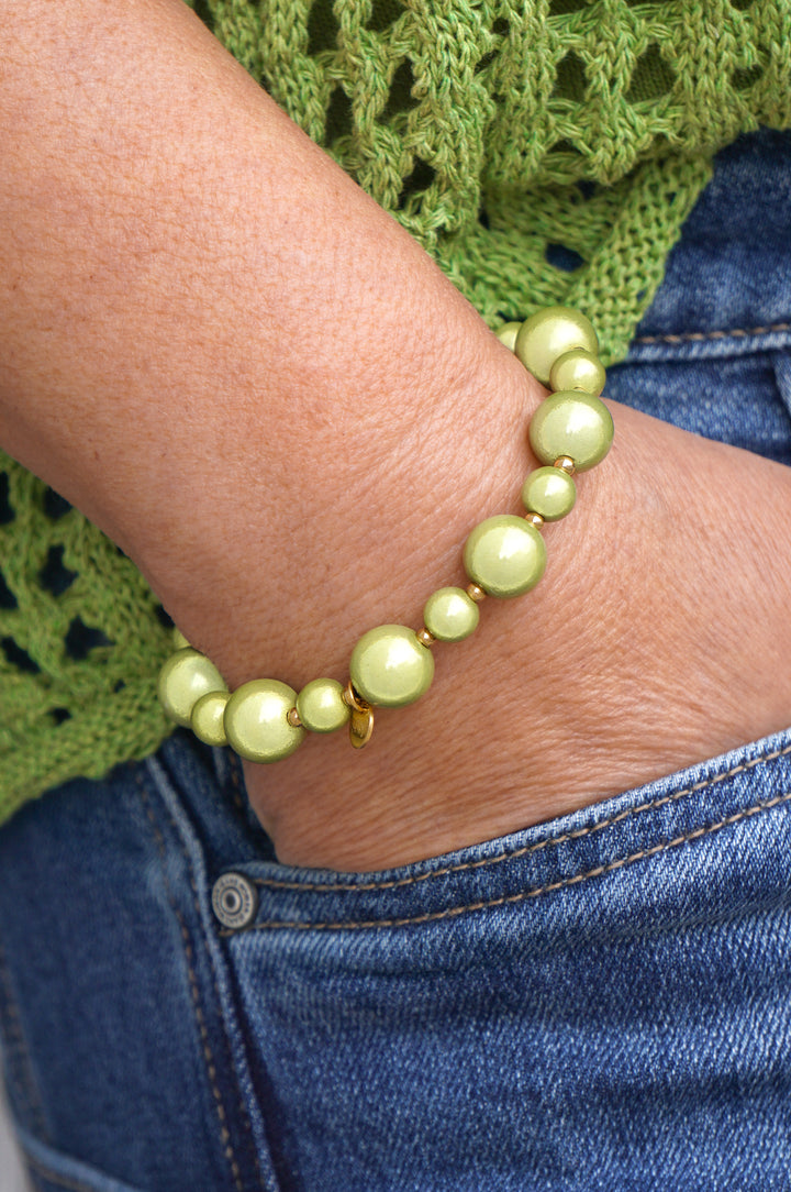 Leuchtendes Perlenarmband, grün