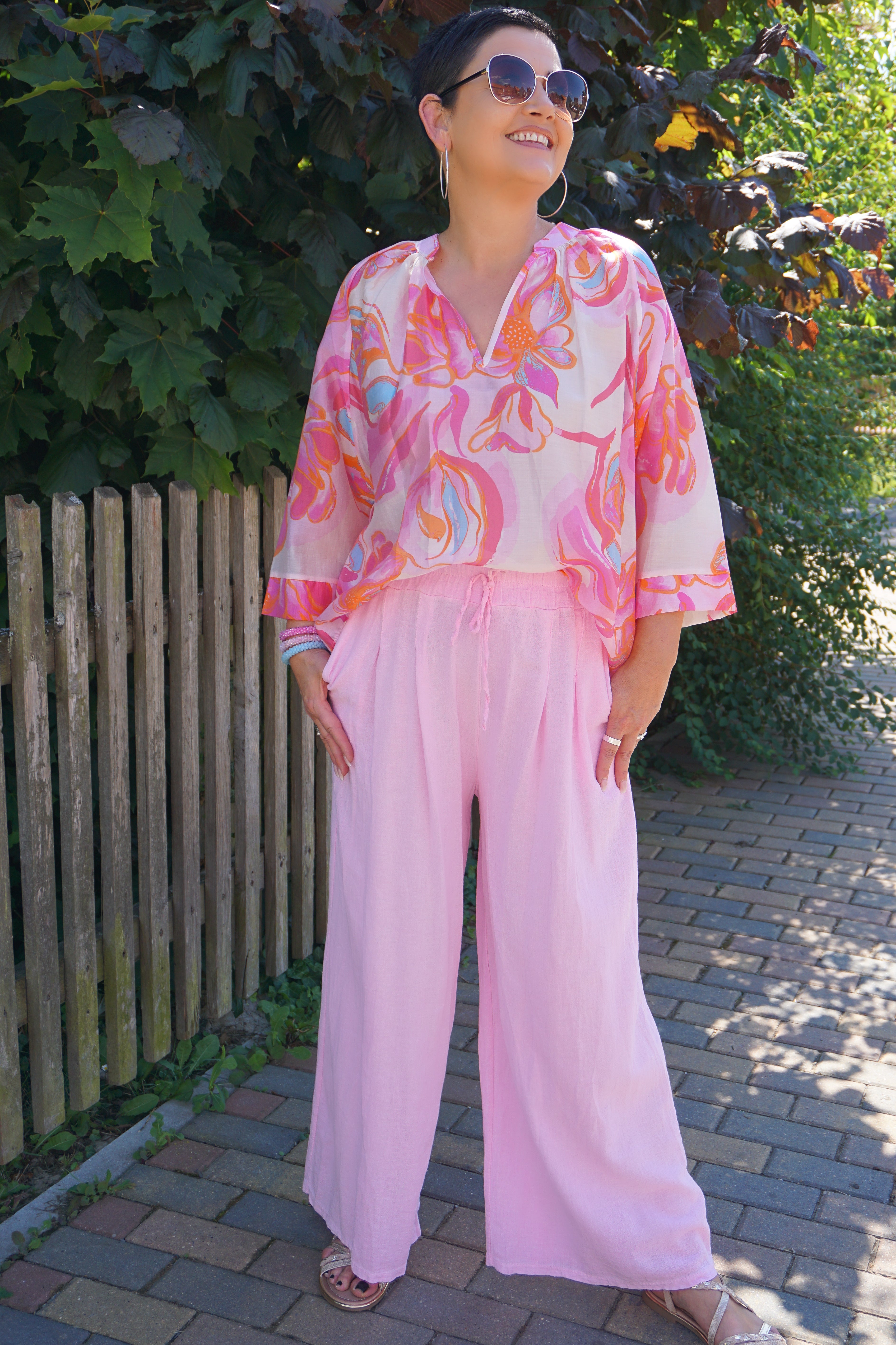 Leichte Bluse mit Blumen Print, pink