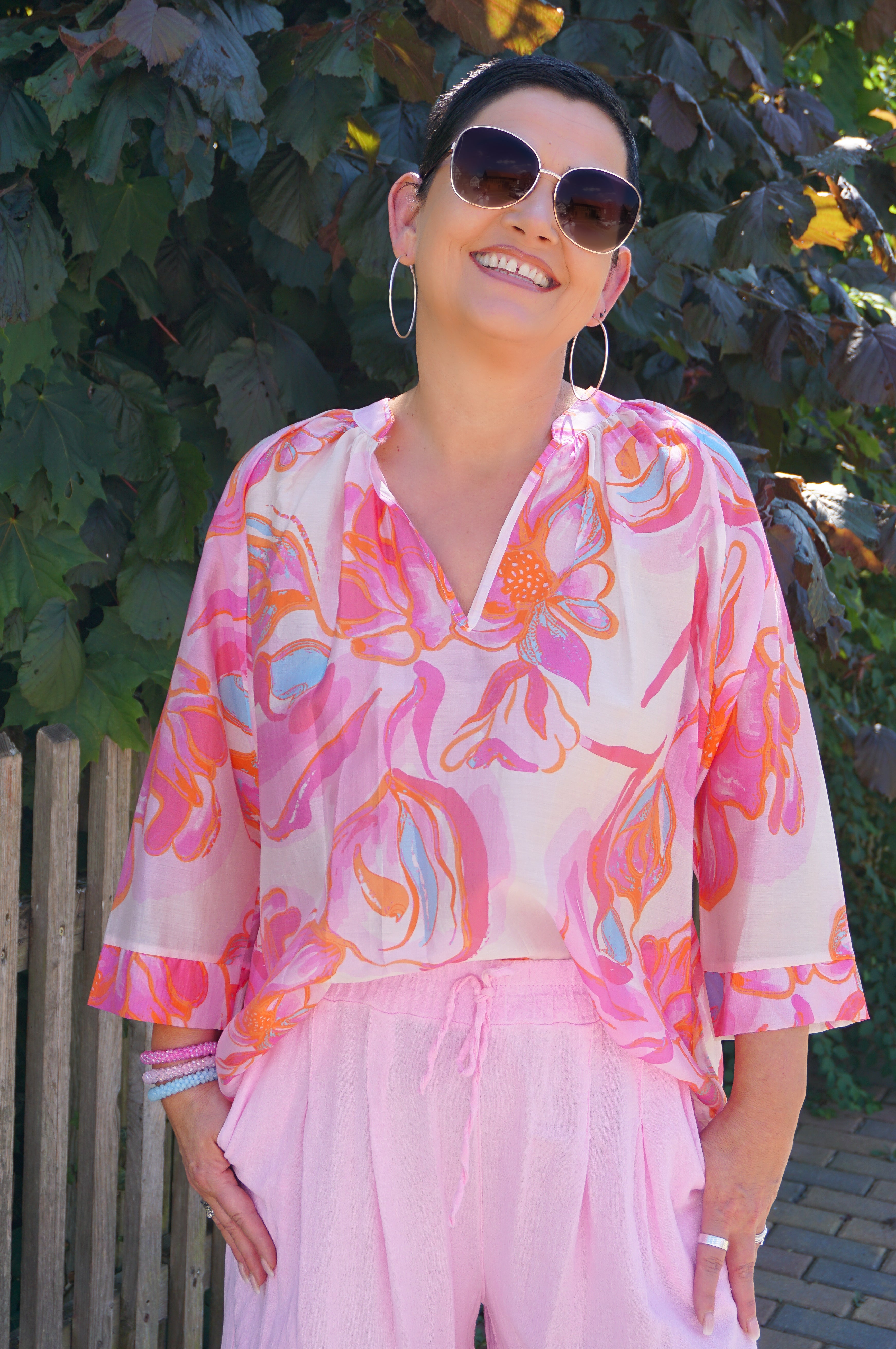 Leichte Bluse mit Blumen Print, pink