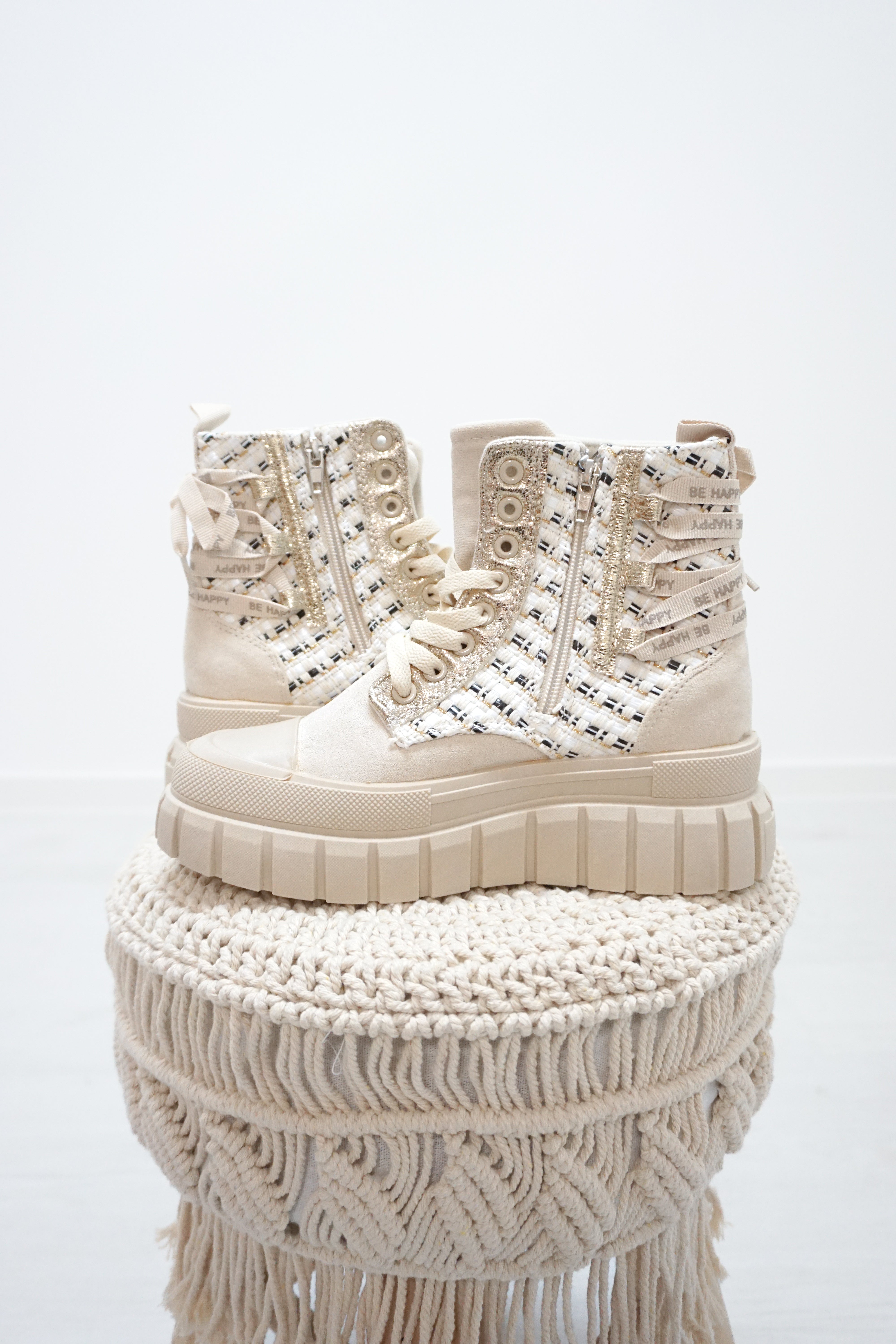 Hoher Sneaker "BE HAPPY", beige