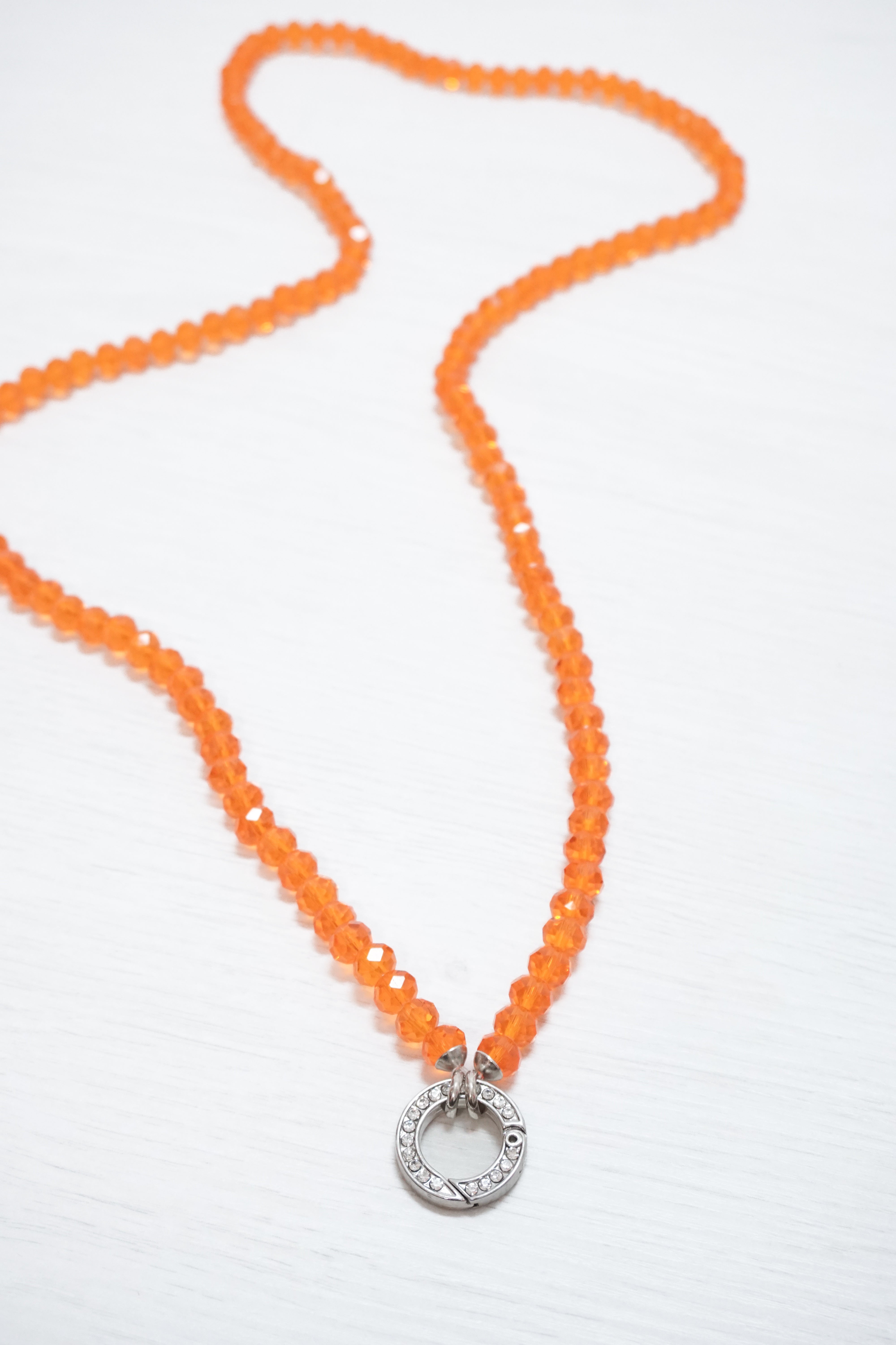 Lange Wechselkette in orange