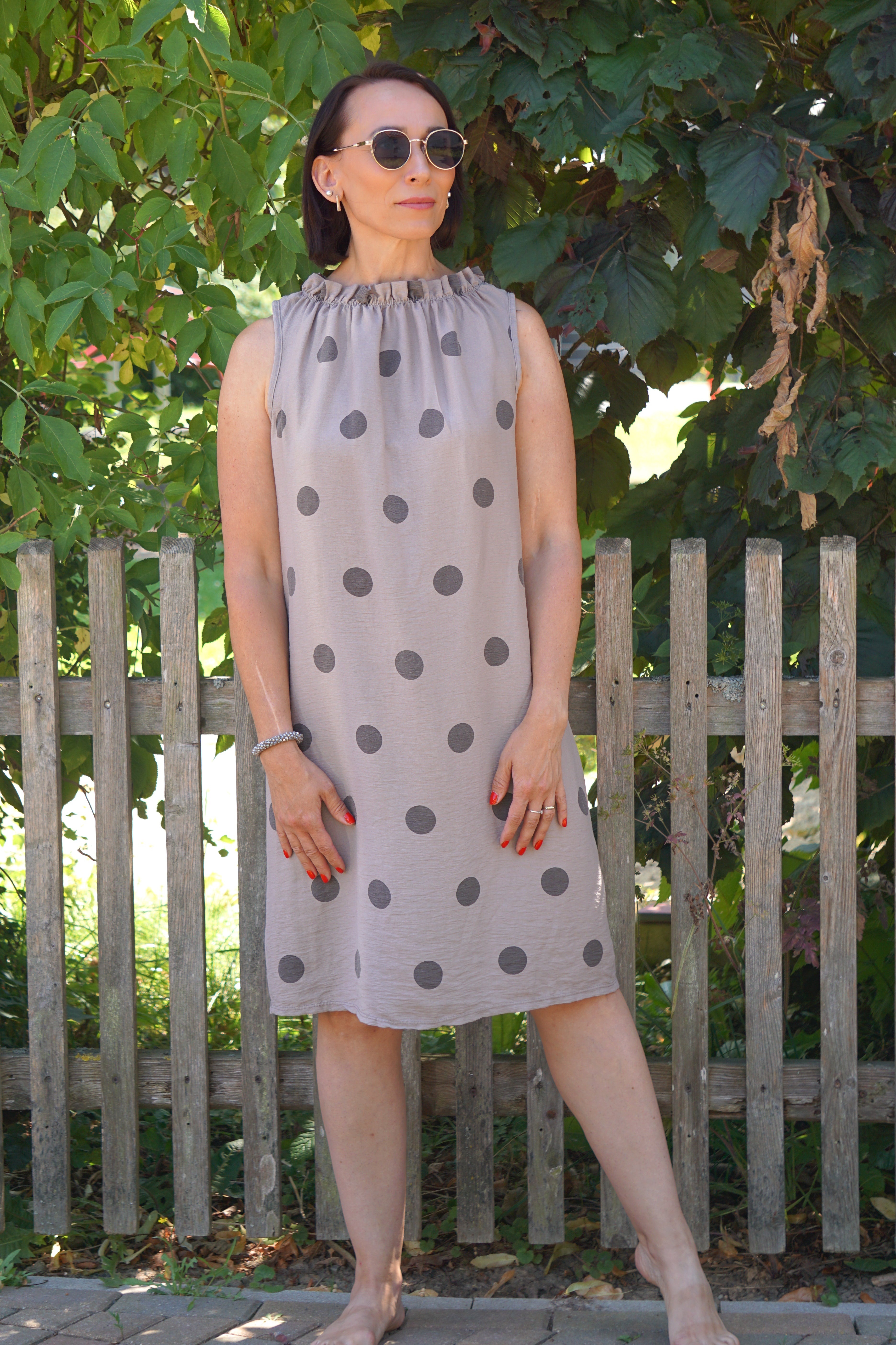 Kleid mit Polka Dots, taupe