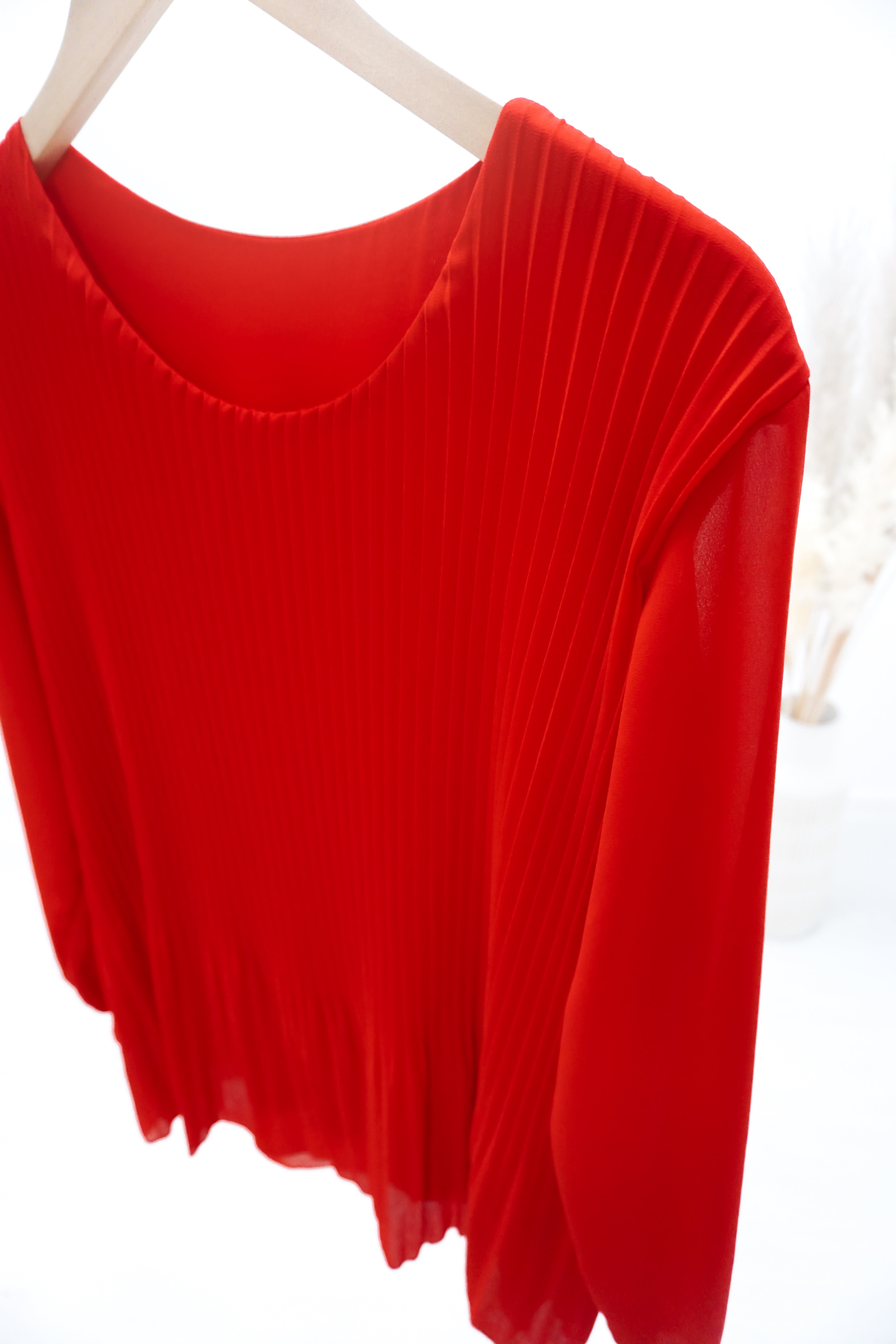 Bluse im Plissee Look vorne, rot